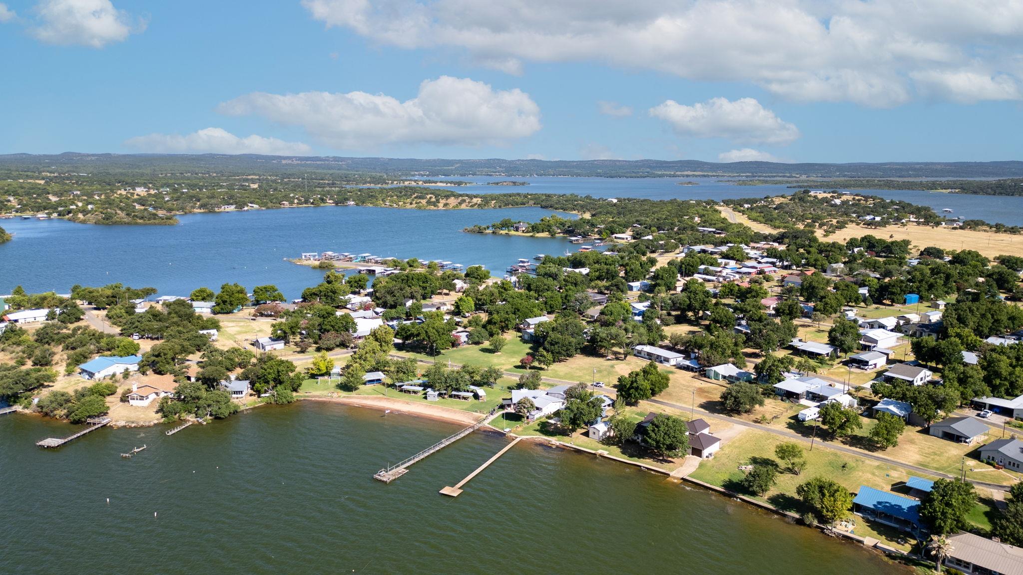 819 Lakeshore Loop, Tow, TX 78672