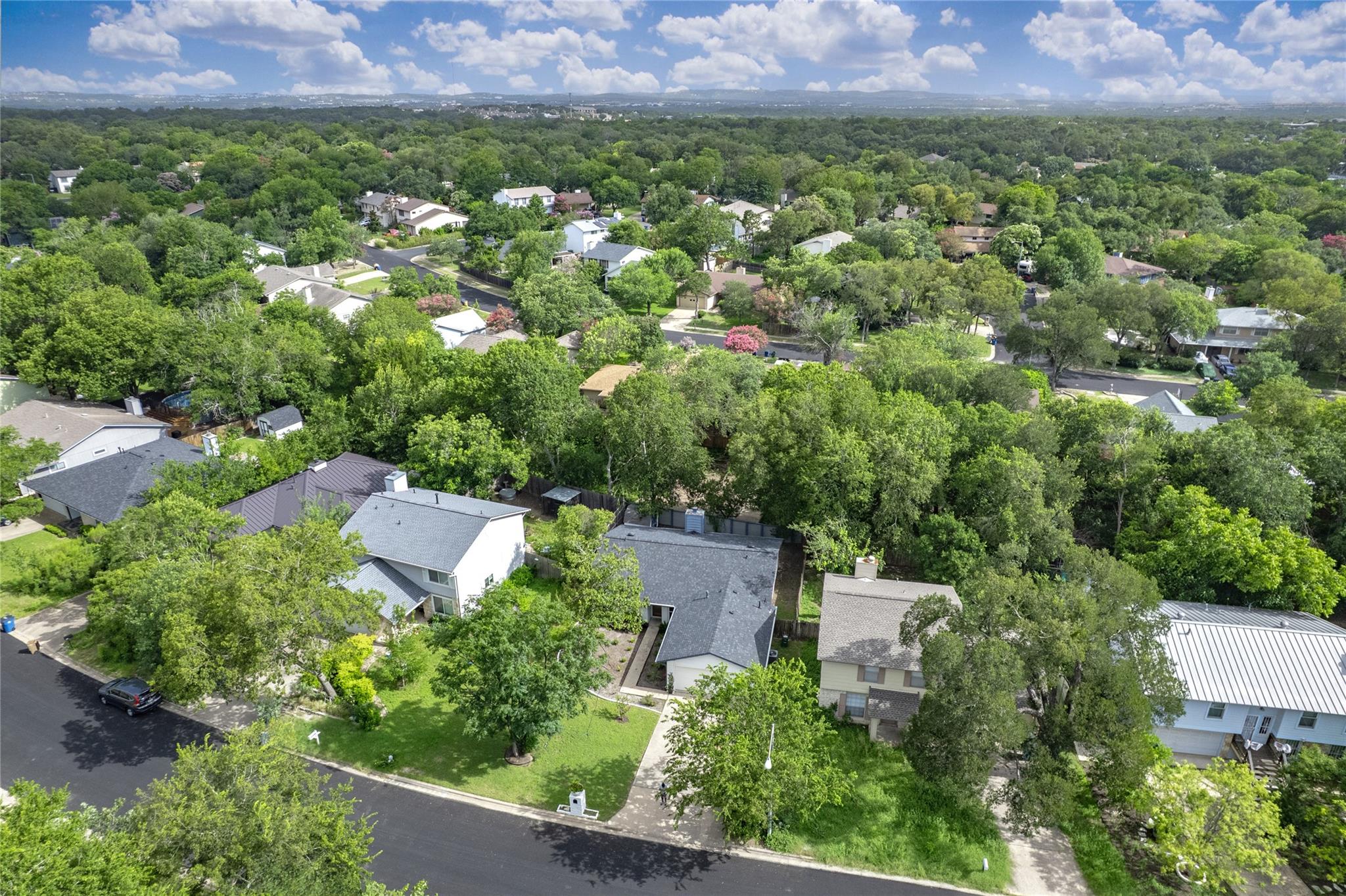 2102 Lear LN, Austin, TX 78745