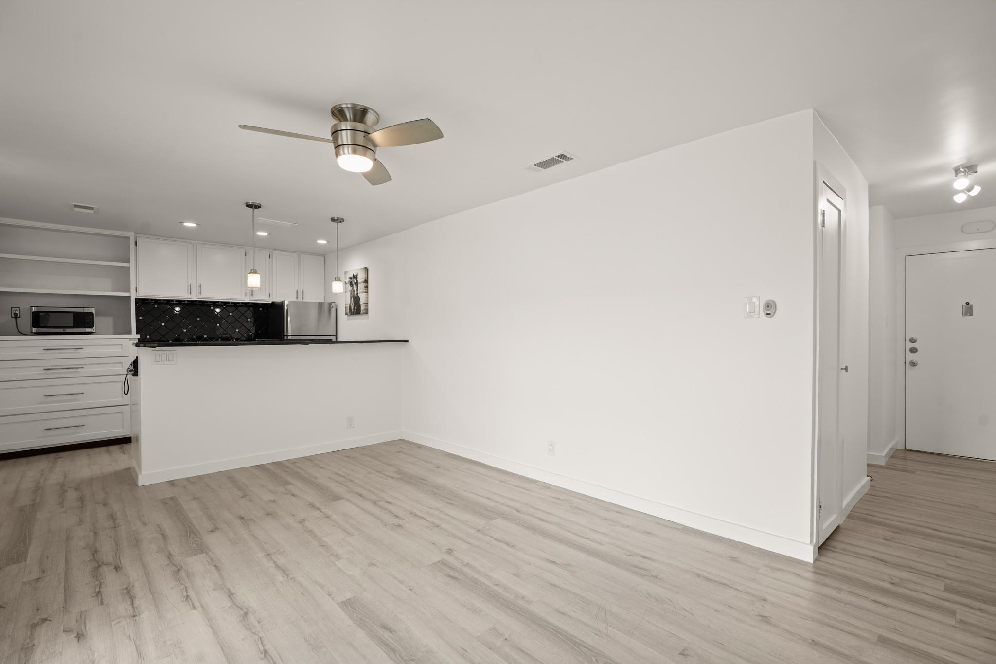 2600 Penny Lane LN #211, Austin, TX 78757