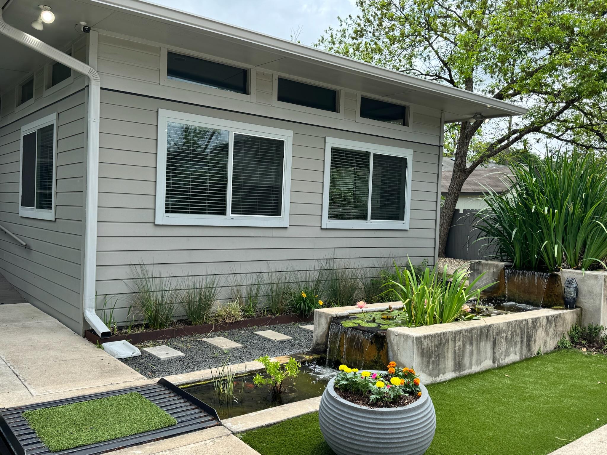 3906 Menchaca RD, Austin, TX 78704