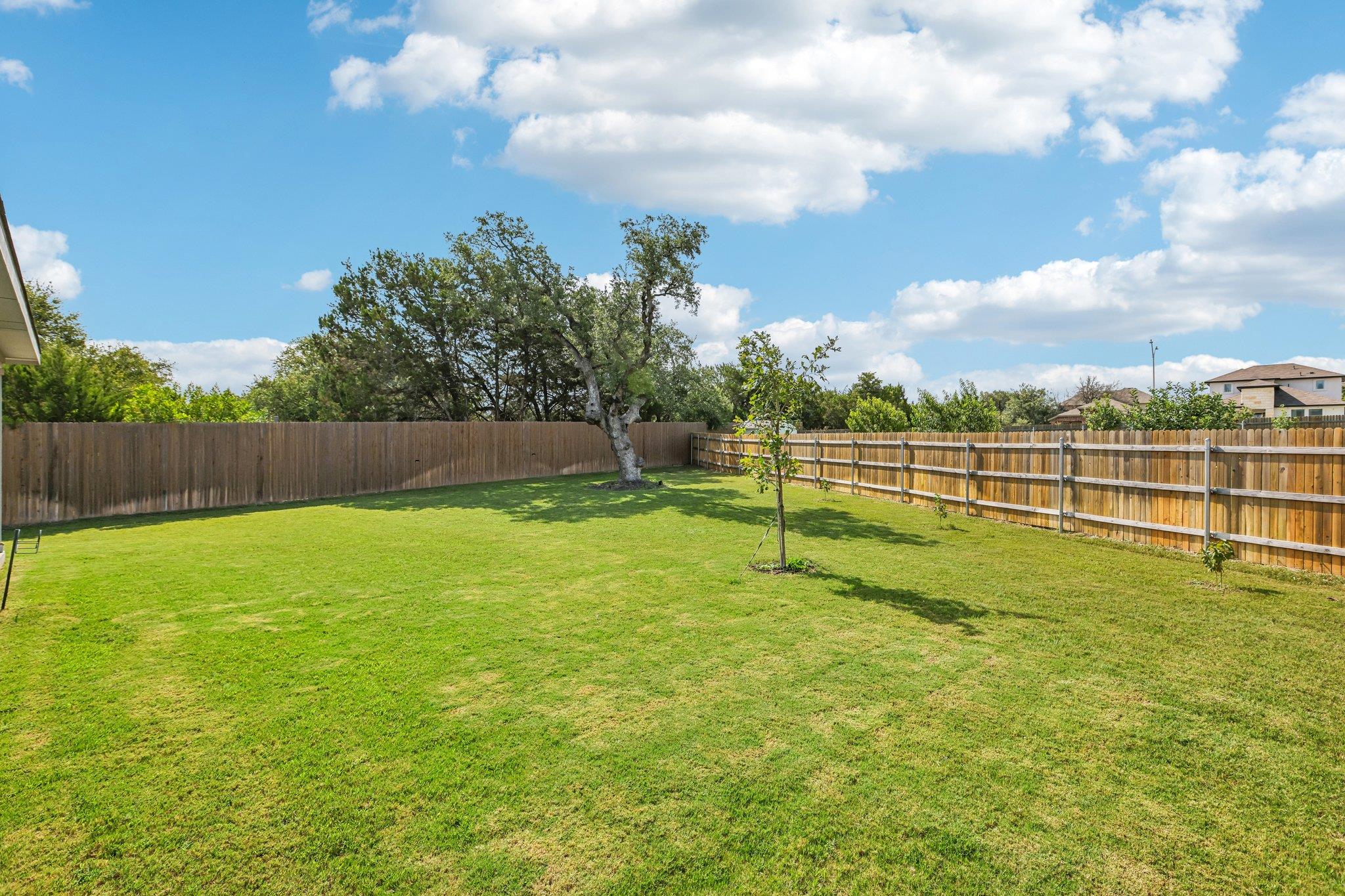 104 Terminus TRL, Liberty Hill, TX 78642