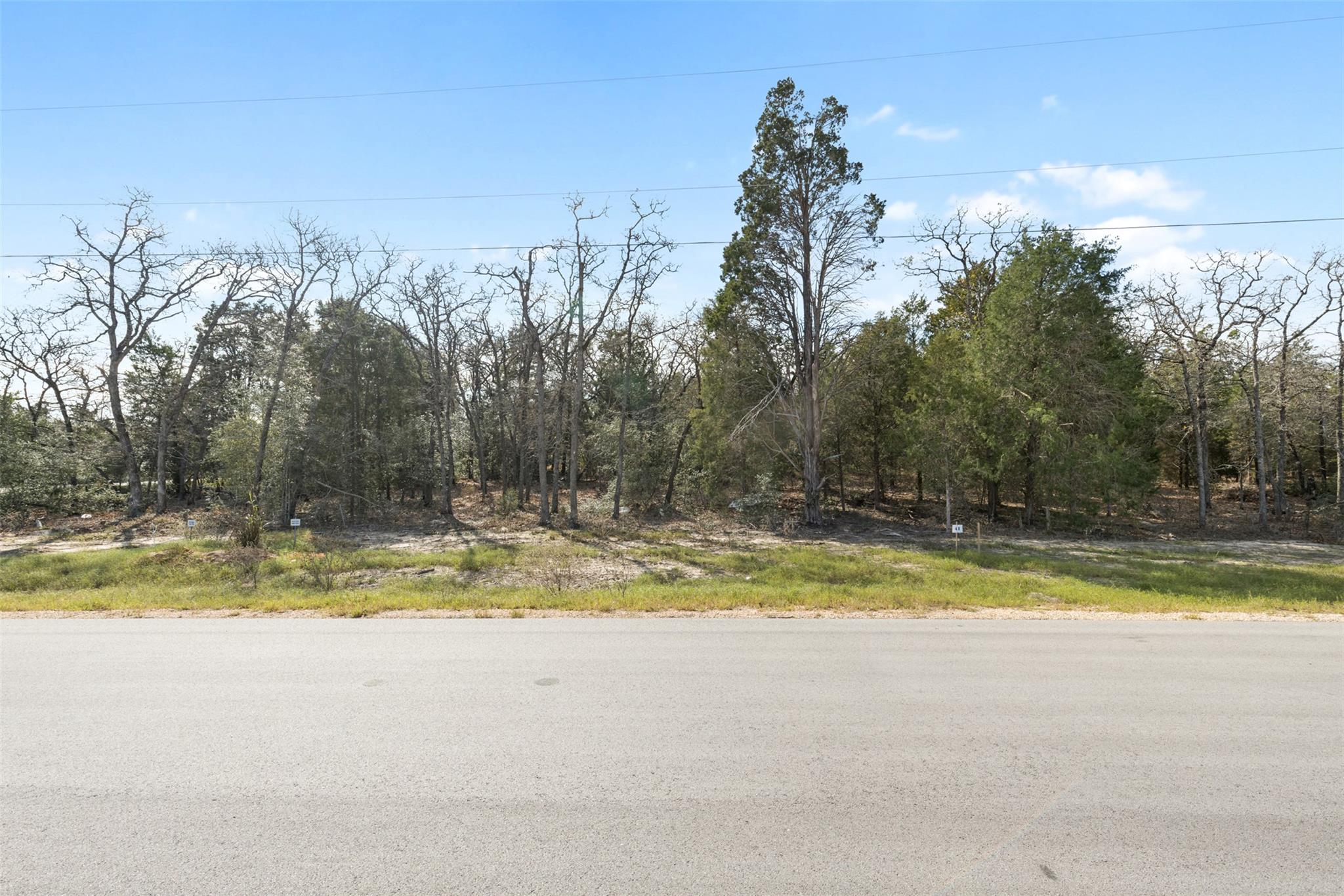 122 Las Cimas DR, Elgin, TX 78621