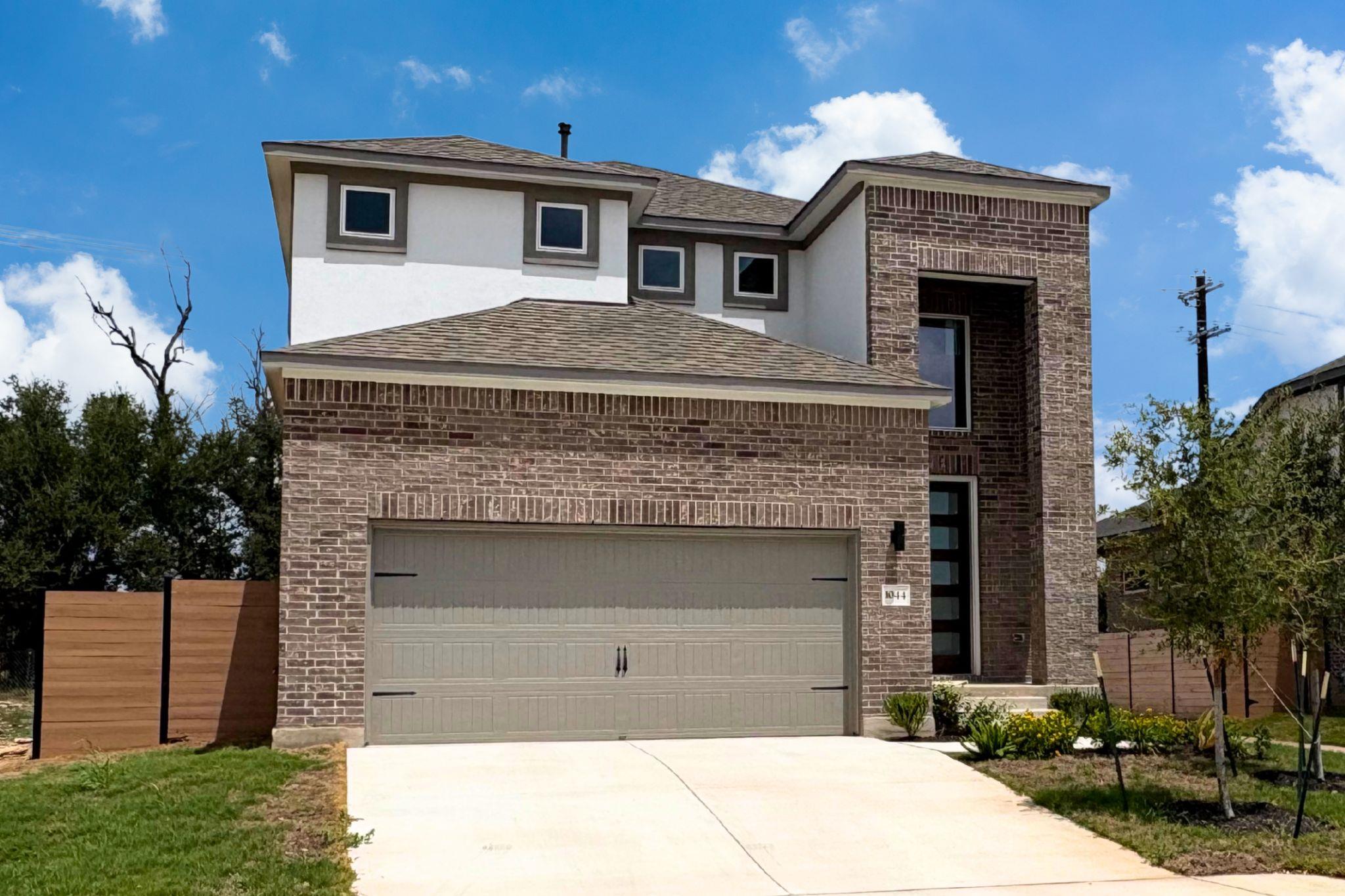 1044 Stonehill DR, Georgetown, TX 78633