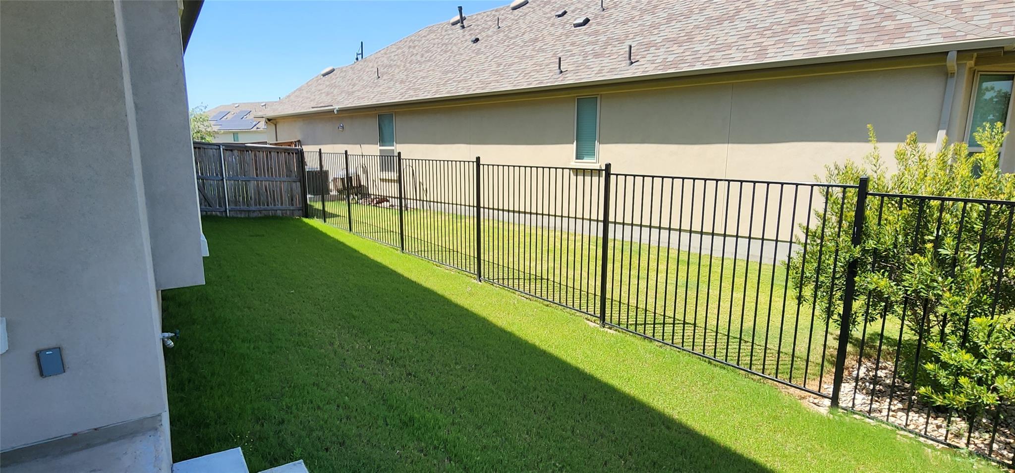 128 Rosebush DR, Liberty Hill, TX 78642