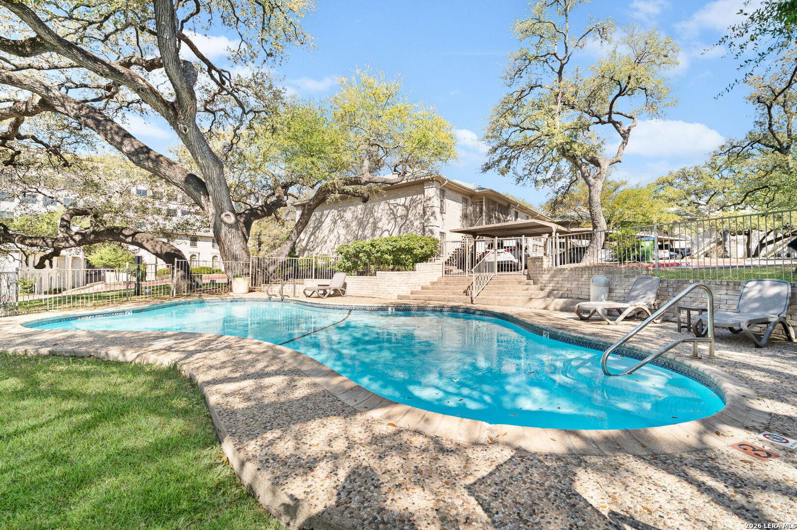 8415 Fredericksburg RD #306, San Antonio, TX 78229