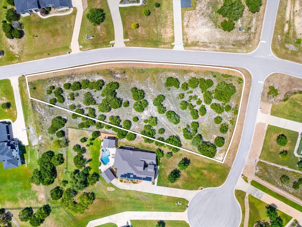270 Honey Locust CT, Driftwood, TX 78619