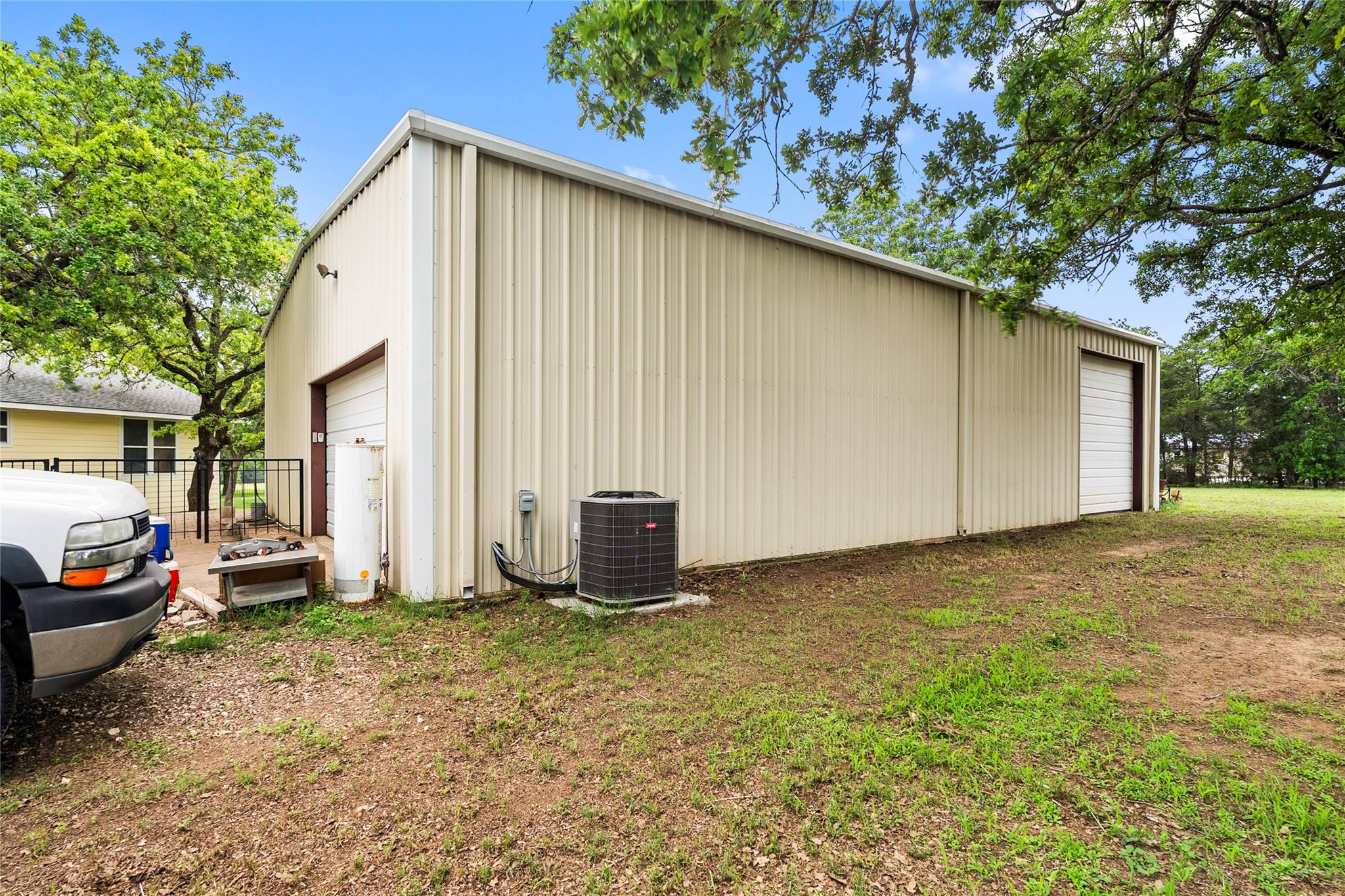 1389 Highway 290 E, Elgin, TX 78621
