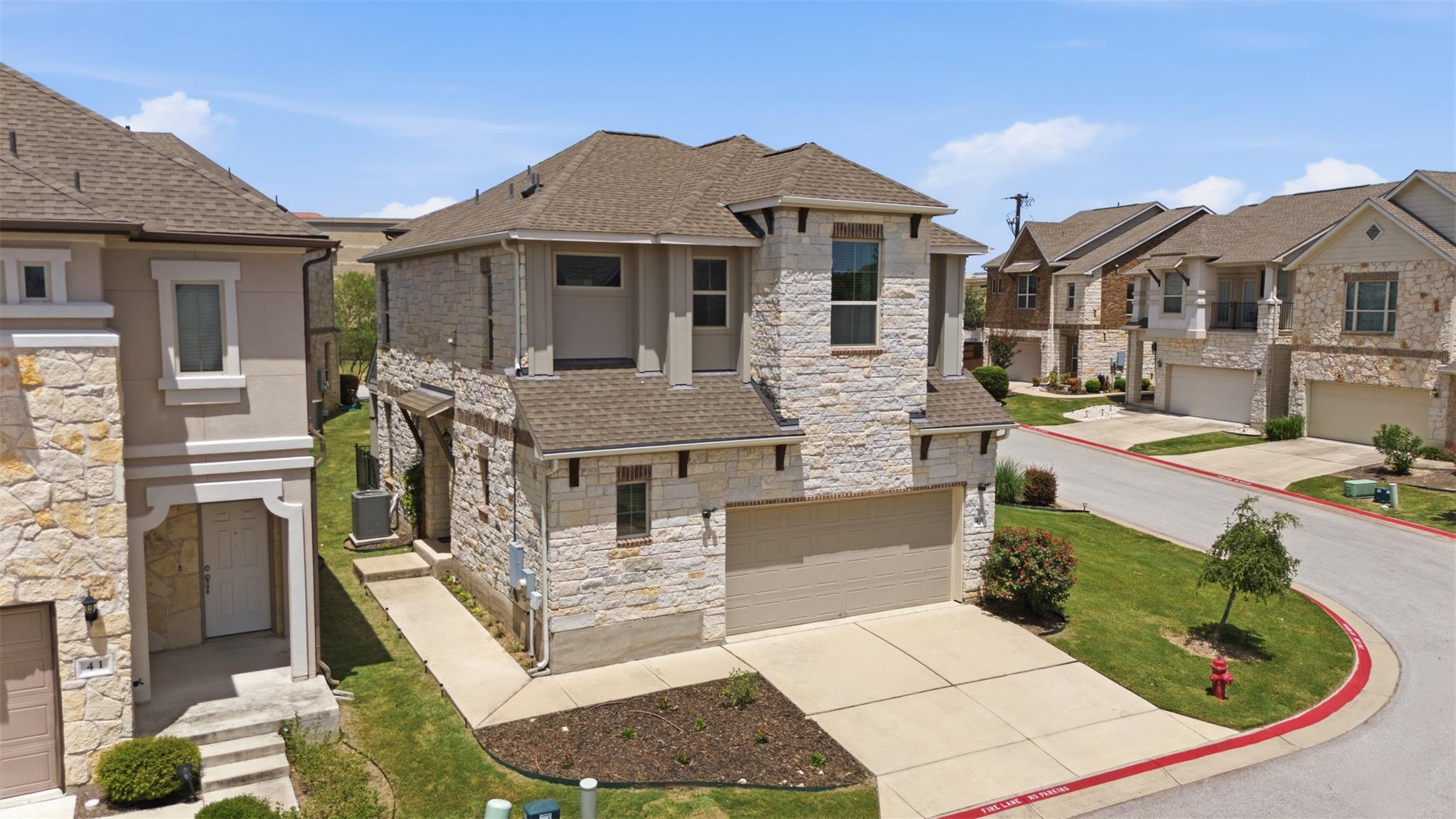 2105 Town Centre DR #40, Round Rock, TX 78664