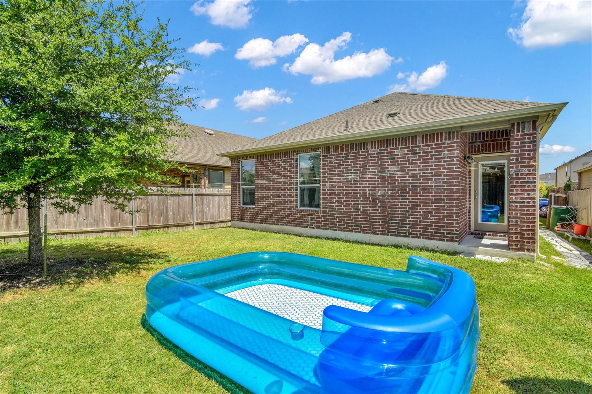 2950 E Old Settlers BLVD #70, Round Rock, TX 78665