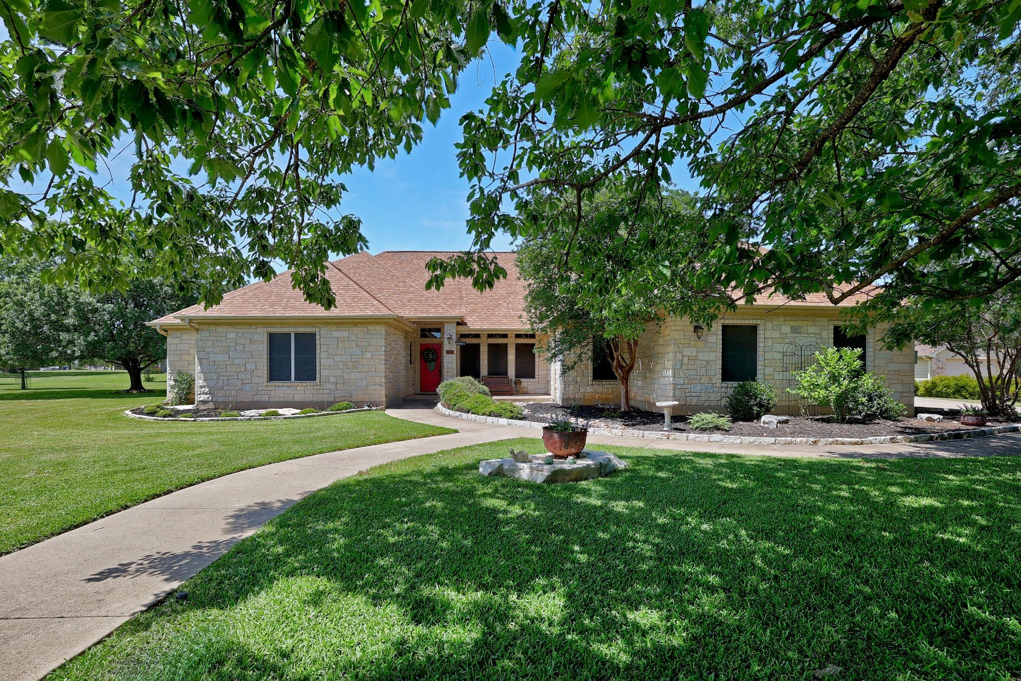101 Lakeview LN, Georgetown, TX 78633