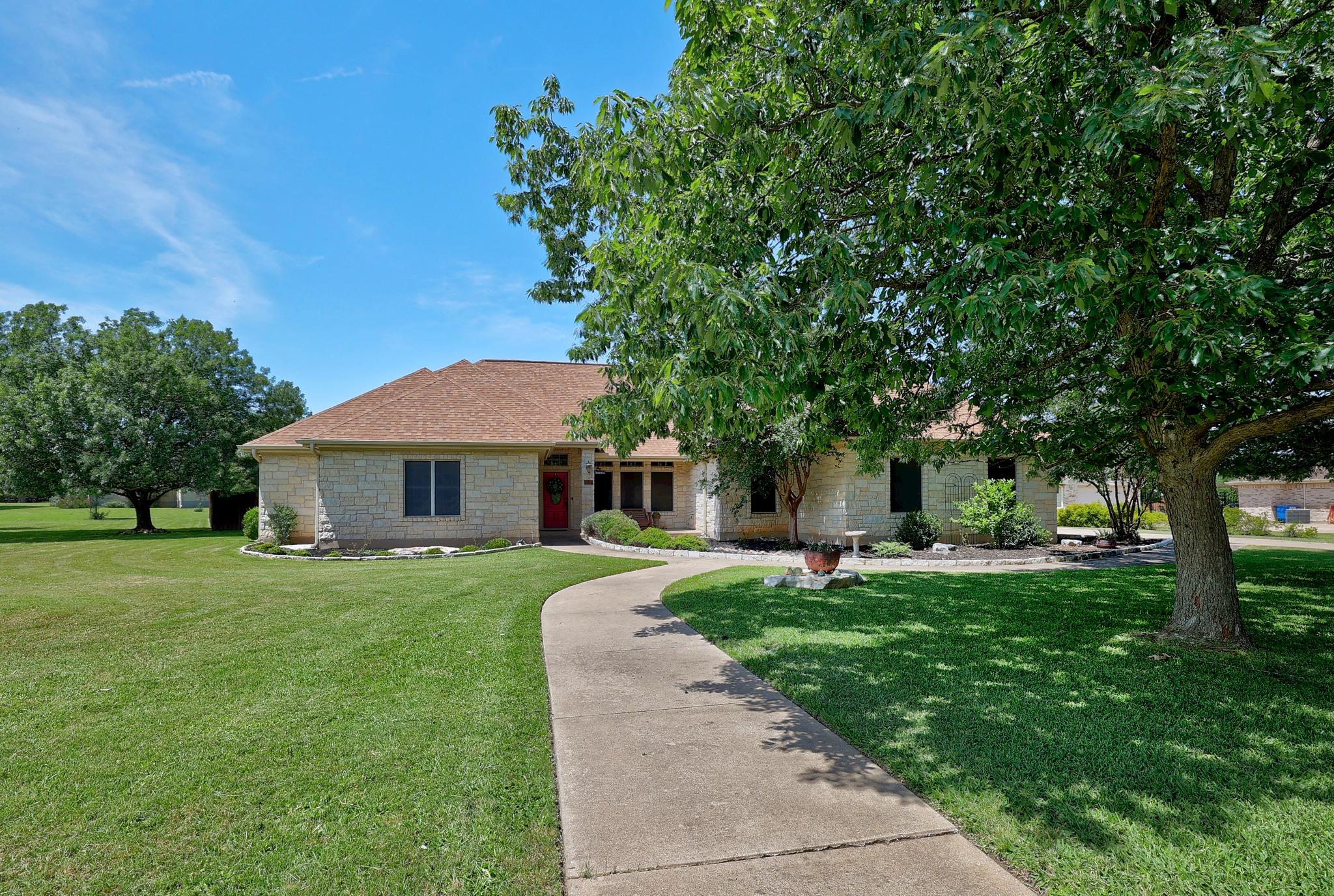 101 Lakeview LN, Georgetown, TX 78633