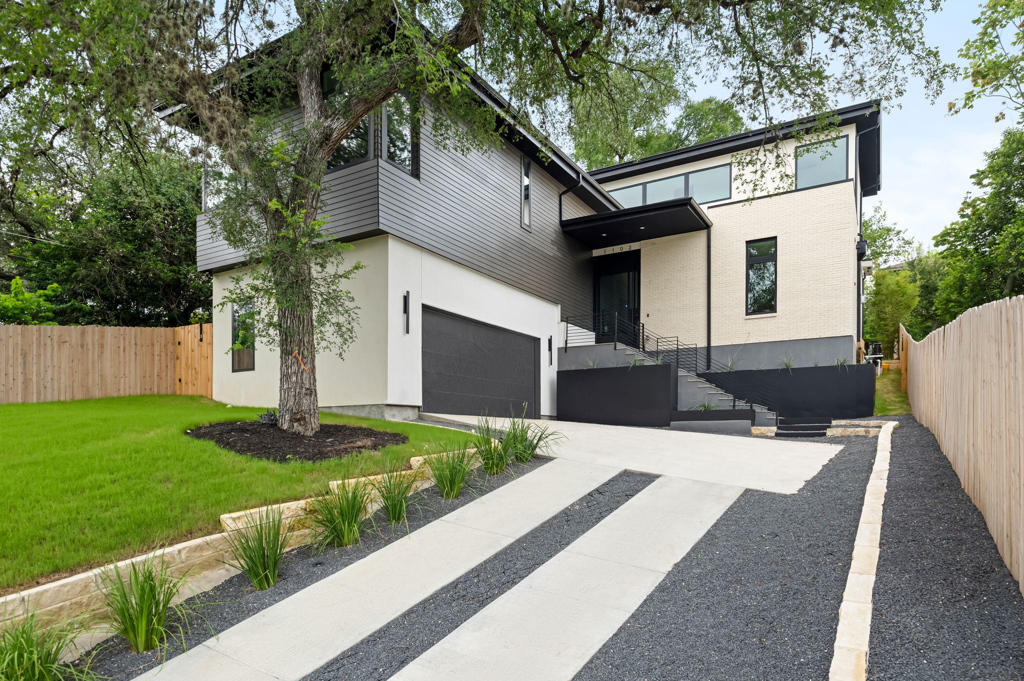 1102 Summit ST, Austin, TX 78741