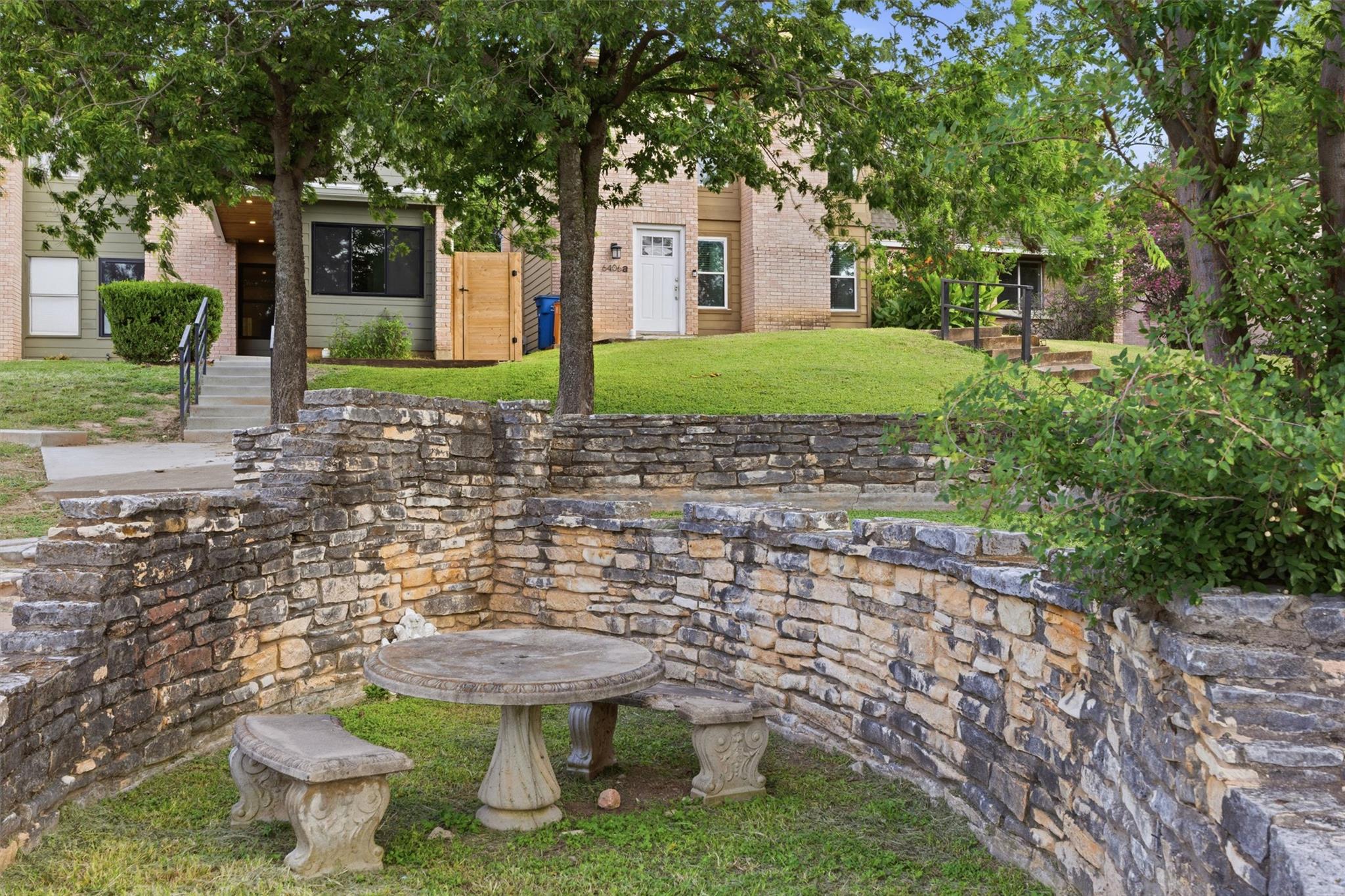6406 Chimney Creek CIR #A, Austin, TX 78723
