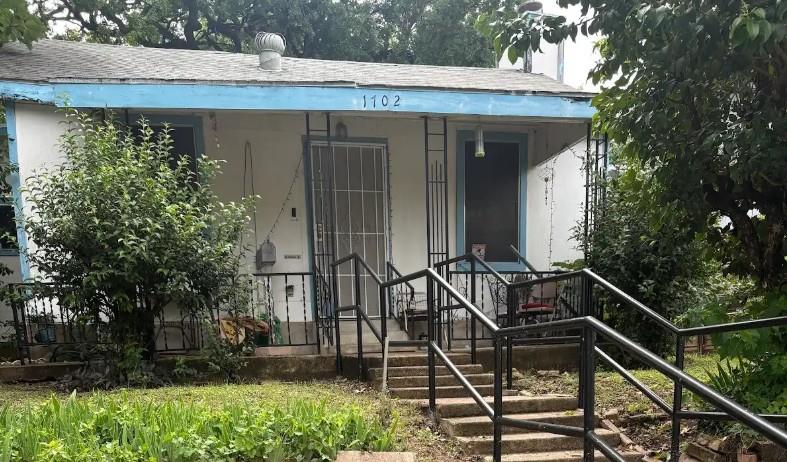 1702 Perez ST, Austin, TX 78721