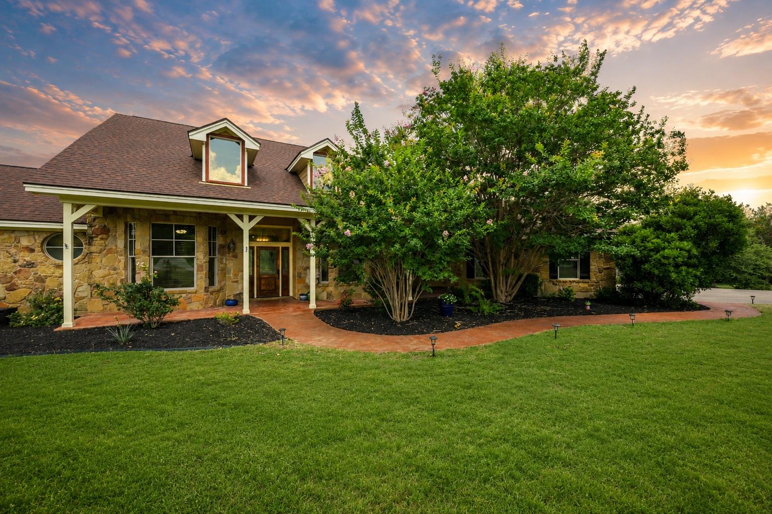 501 Goodnight TRL, Dripping Springs, TX 78620