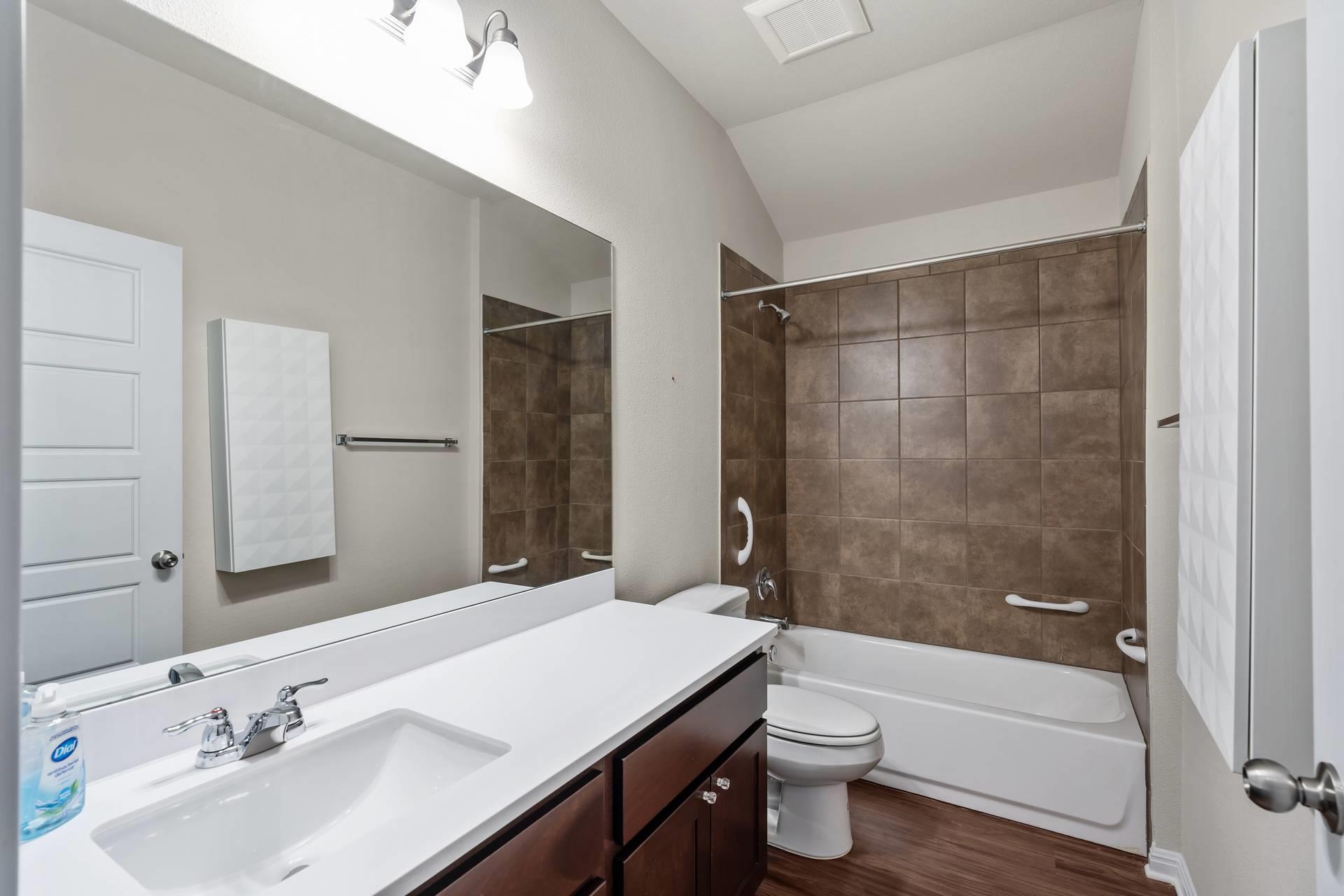 16512 Enamorado RD, Manor, TX 78653