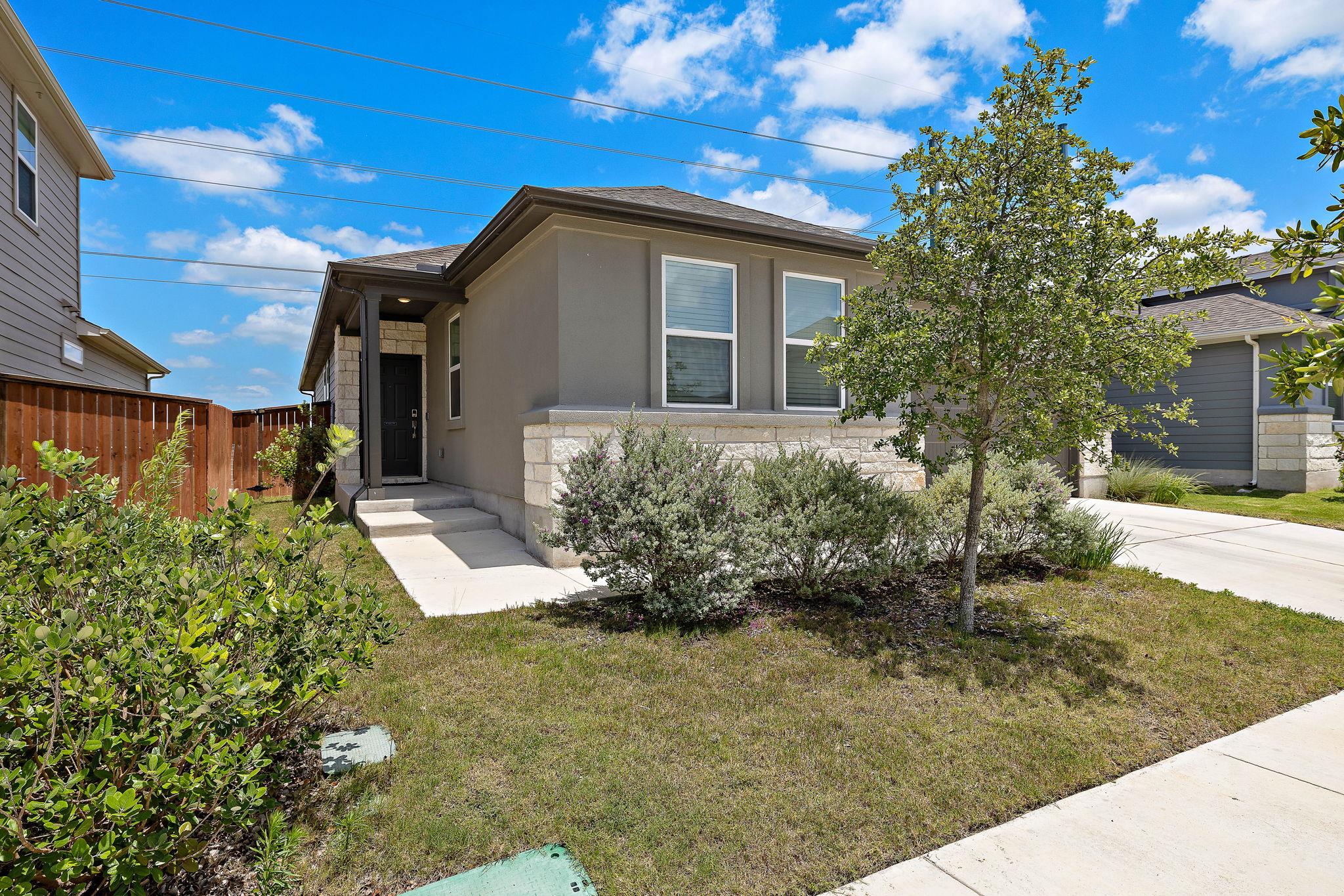 129 Adeline RD, Hutto, TX 78634