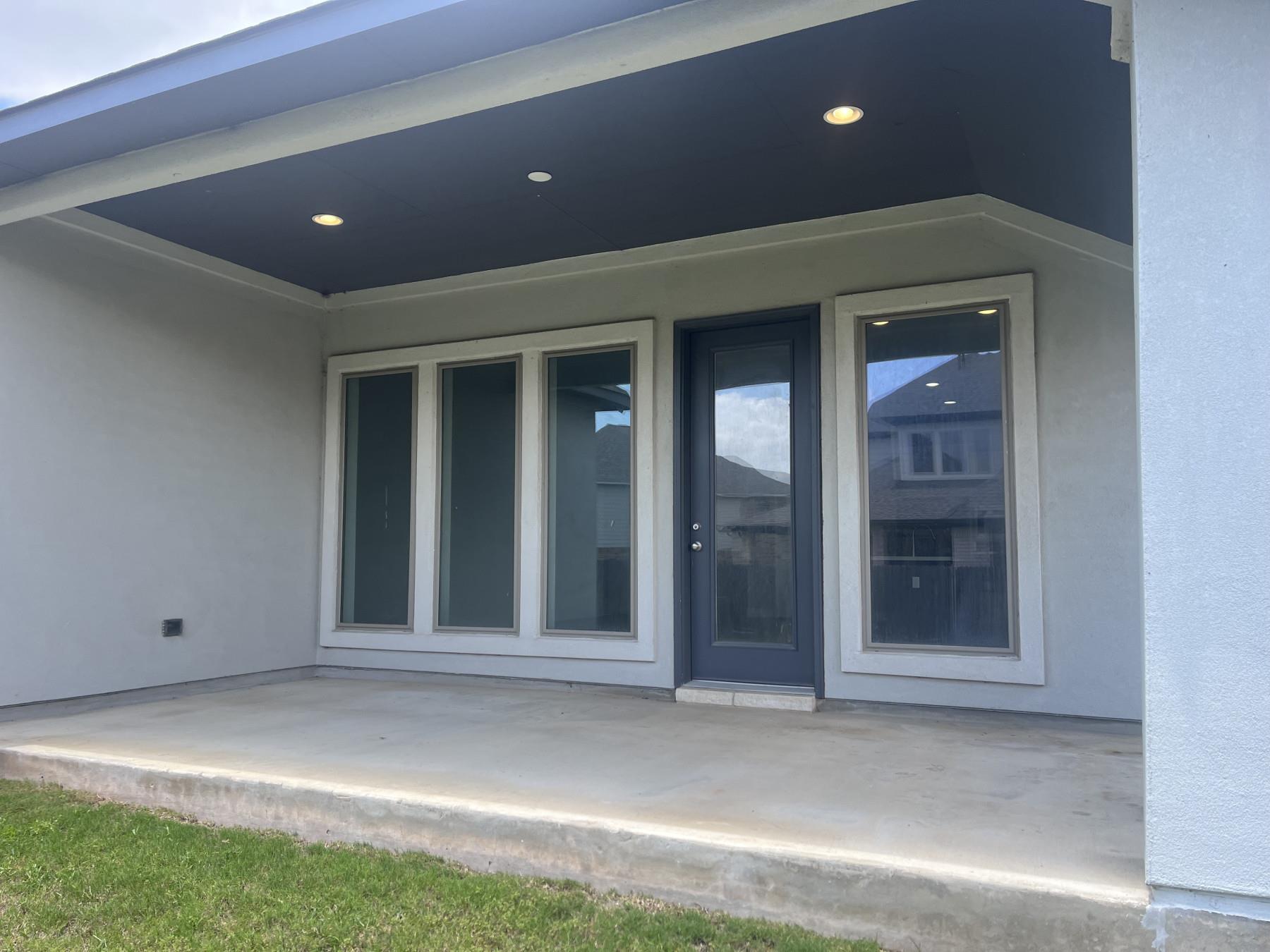 113 Ray CT, Liberty Hill, TX 78642