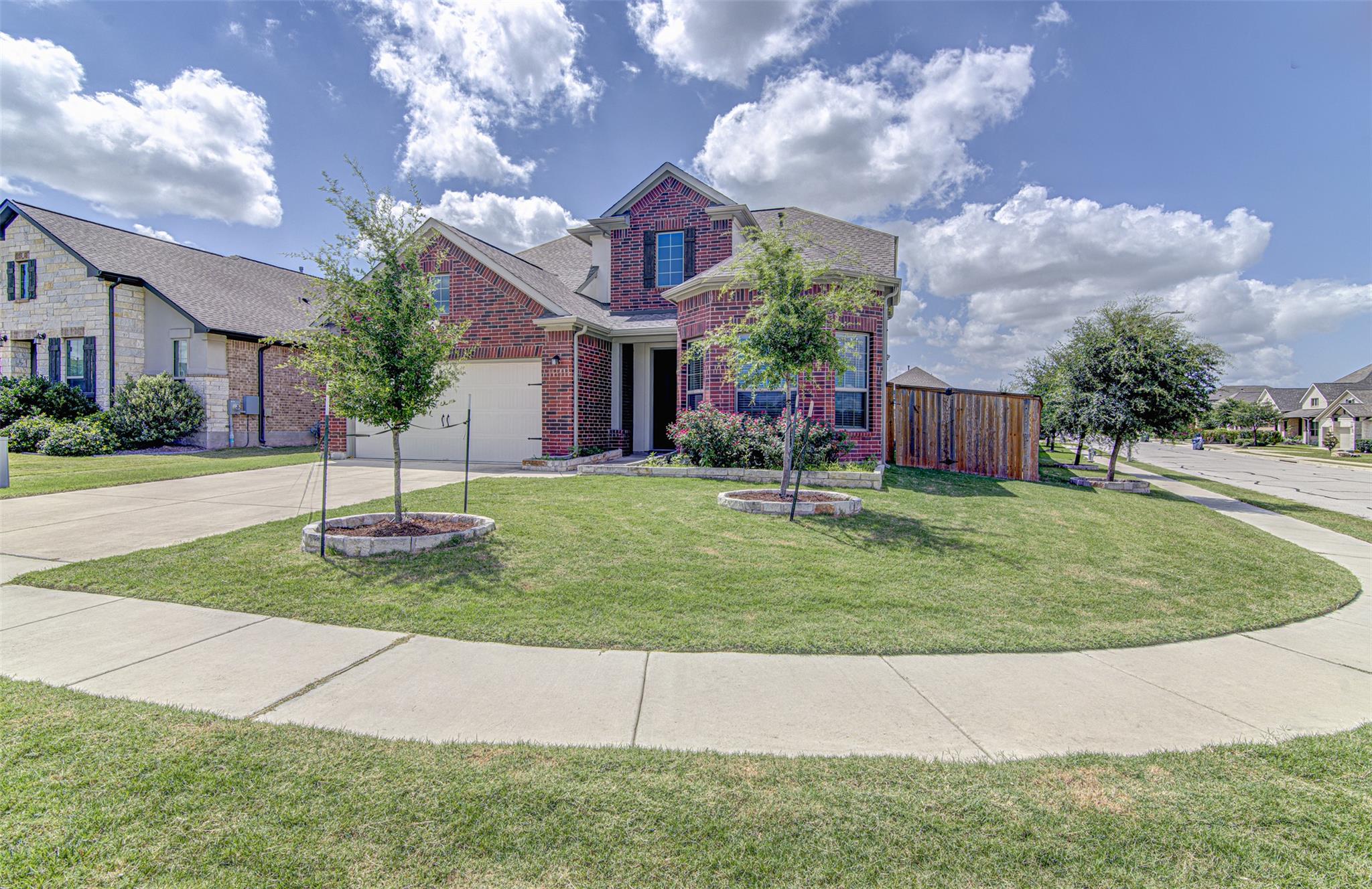 2012 La Gabriella LN, Leander, TX 78641