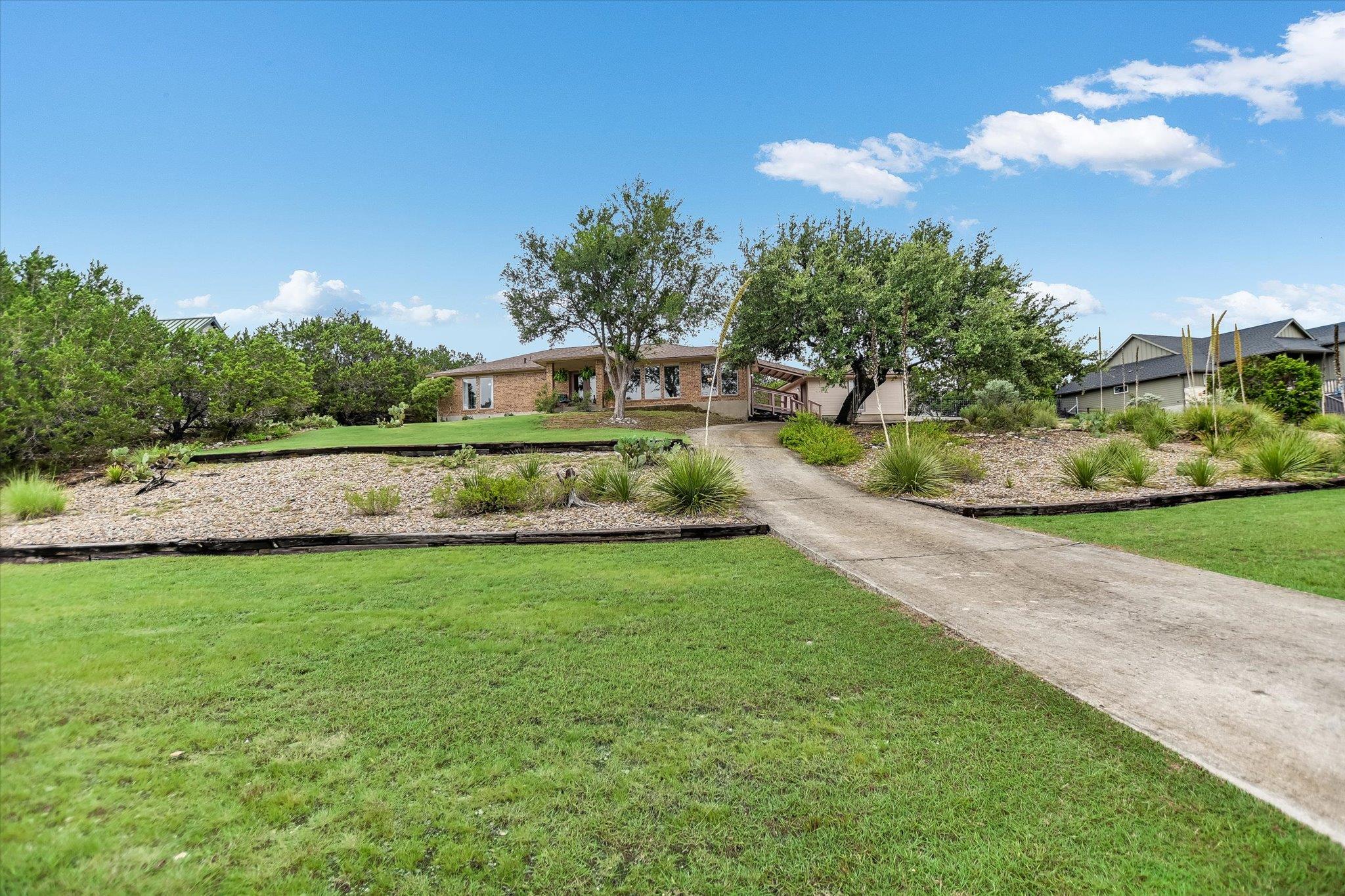 60 Crazy Cross RD, Wimberley, TX 78676
