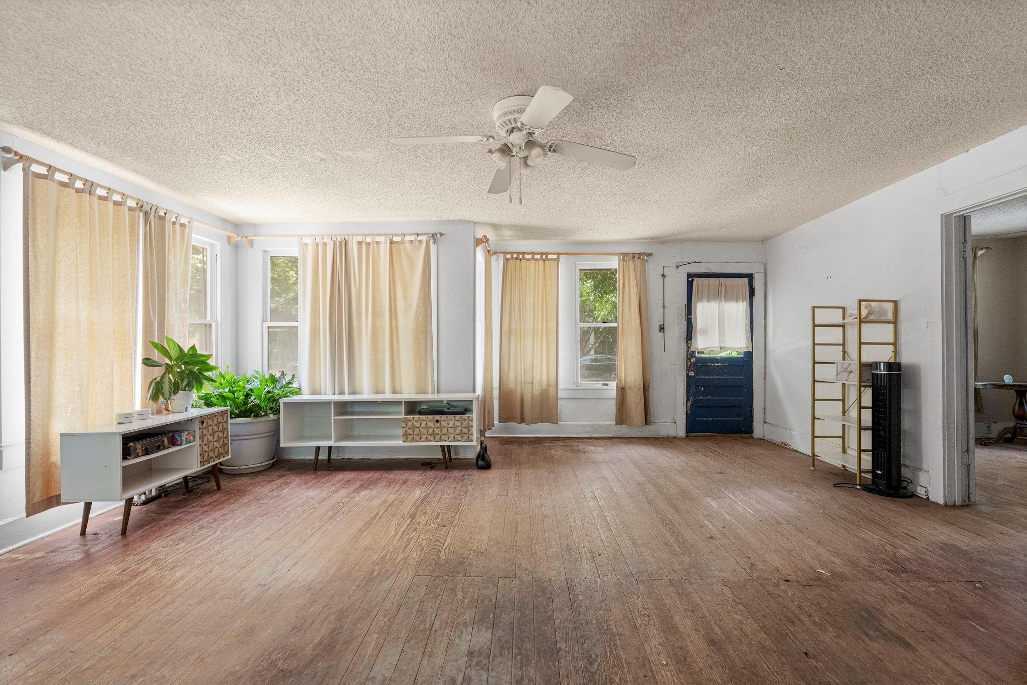304 W 42nd ST, Austin, TX 78751