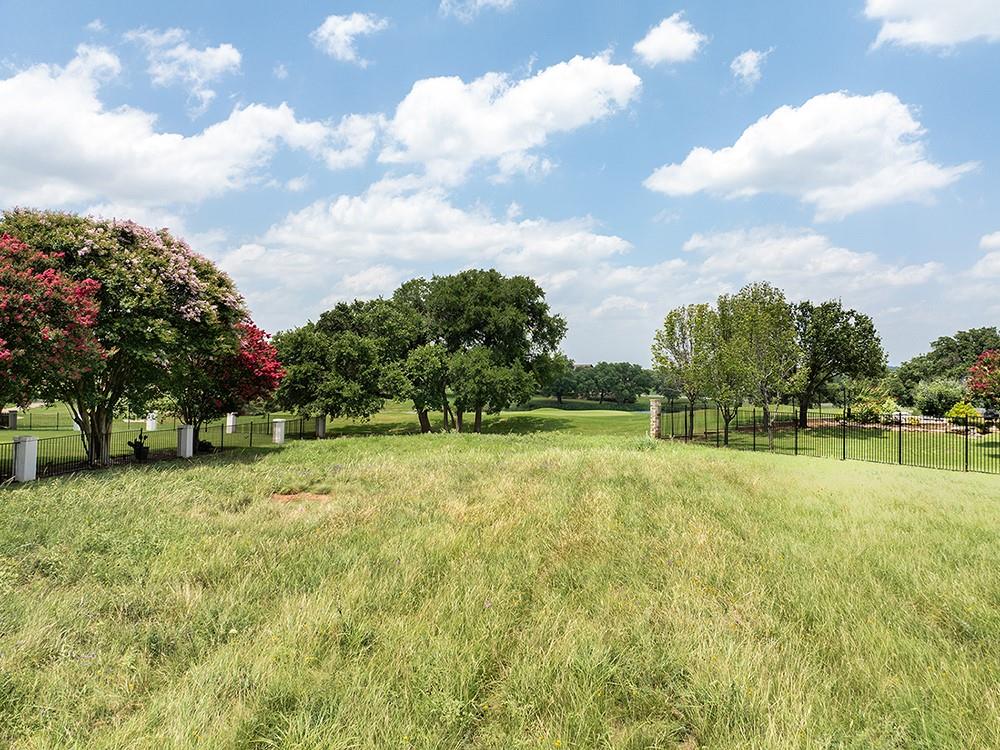 2200 Lauren DR, Spicewood, TX 78669