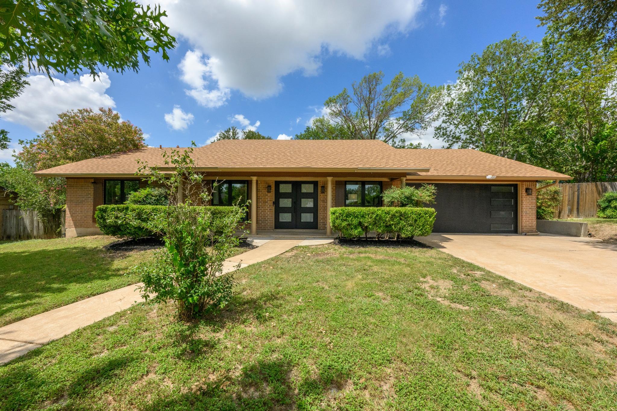 2205 Monarch DR, Austin, TX 78748