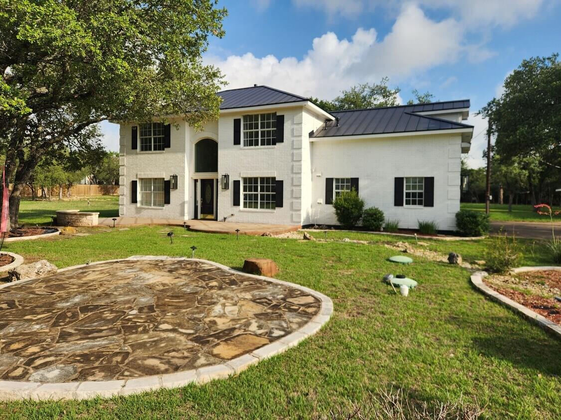 102 Cr 180, Leander, TX 78641