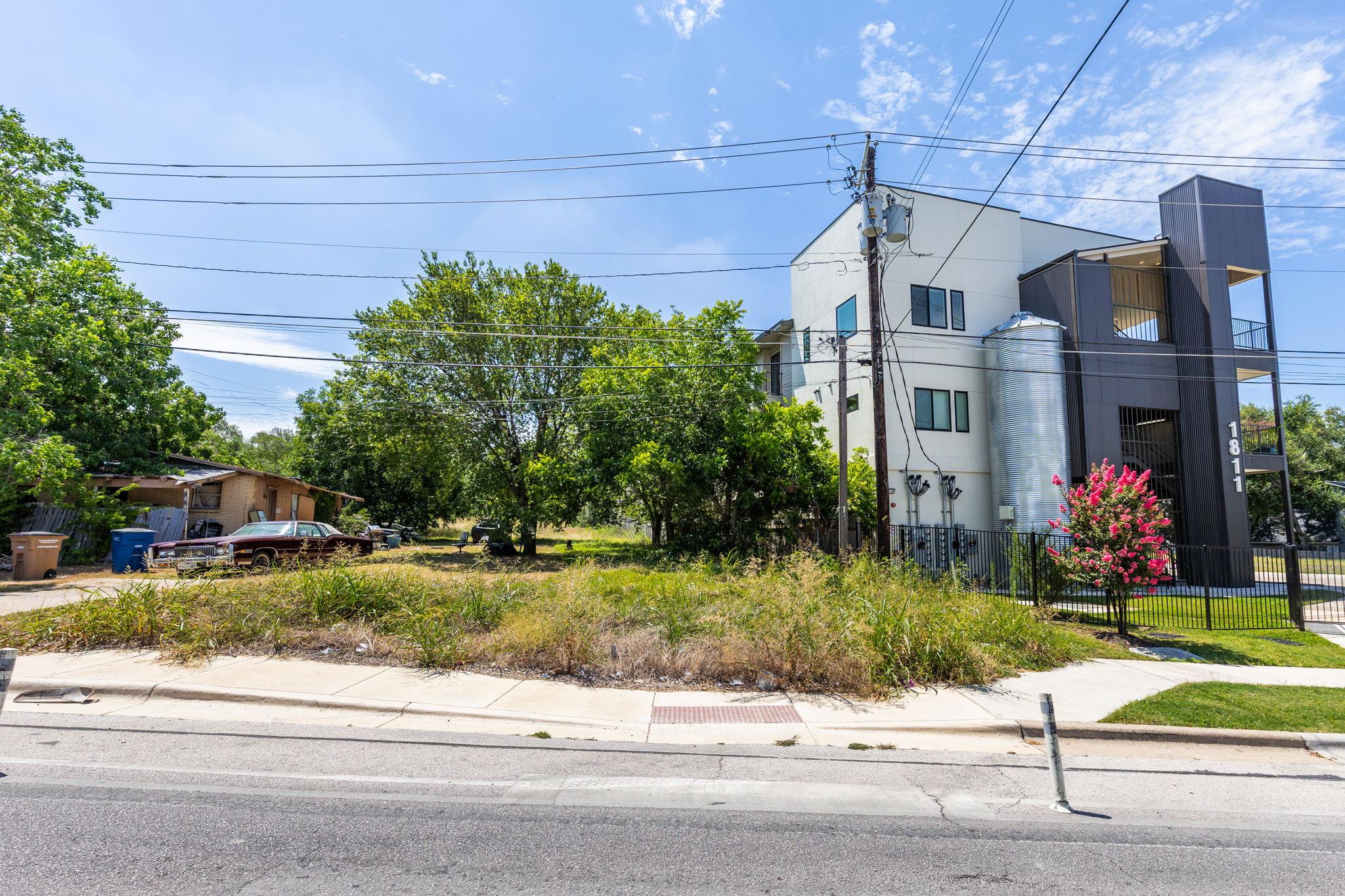 1813 Webberville RD, Austin, TX 78721