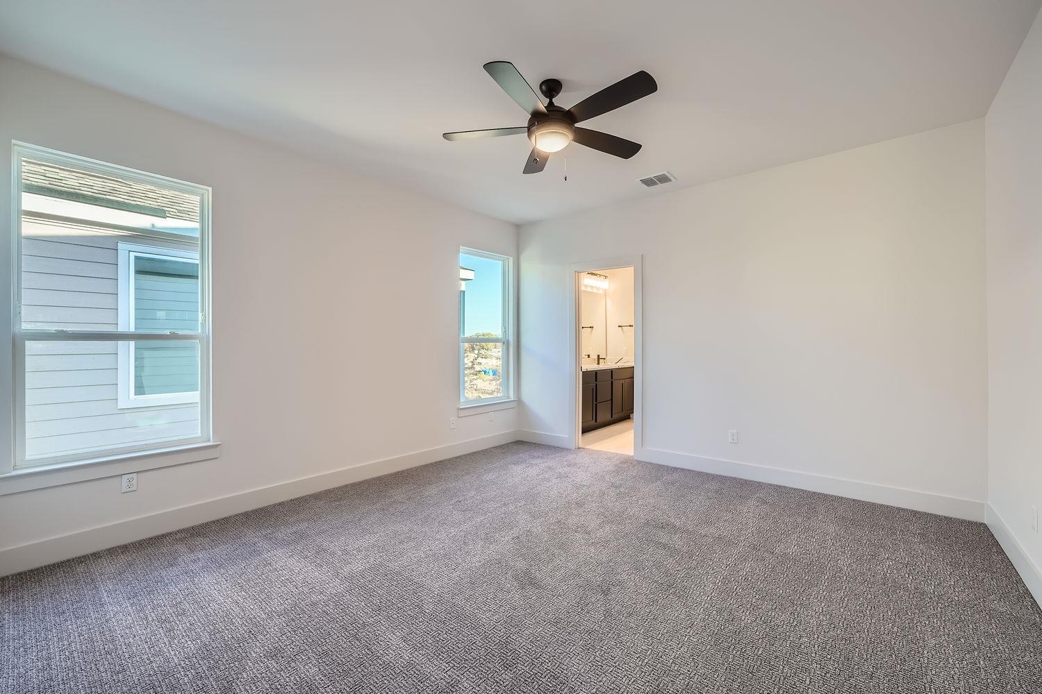 1531 N Red Bud LN #27, Round Rock, TX 78665