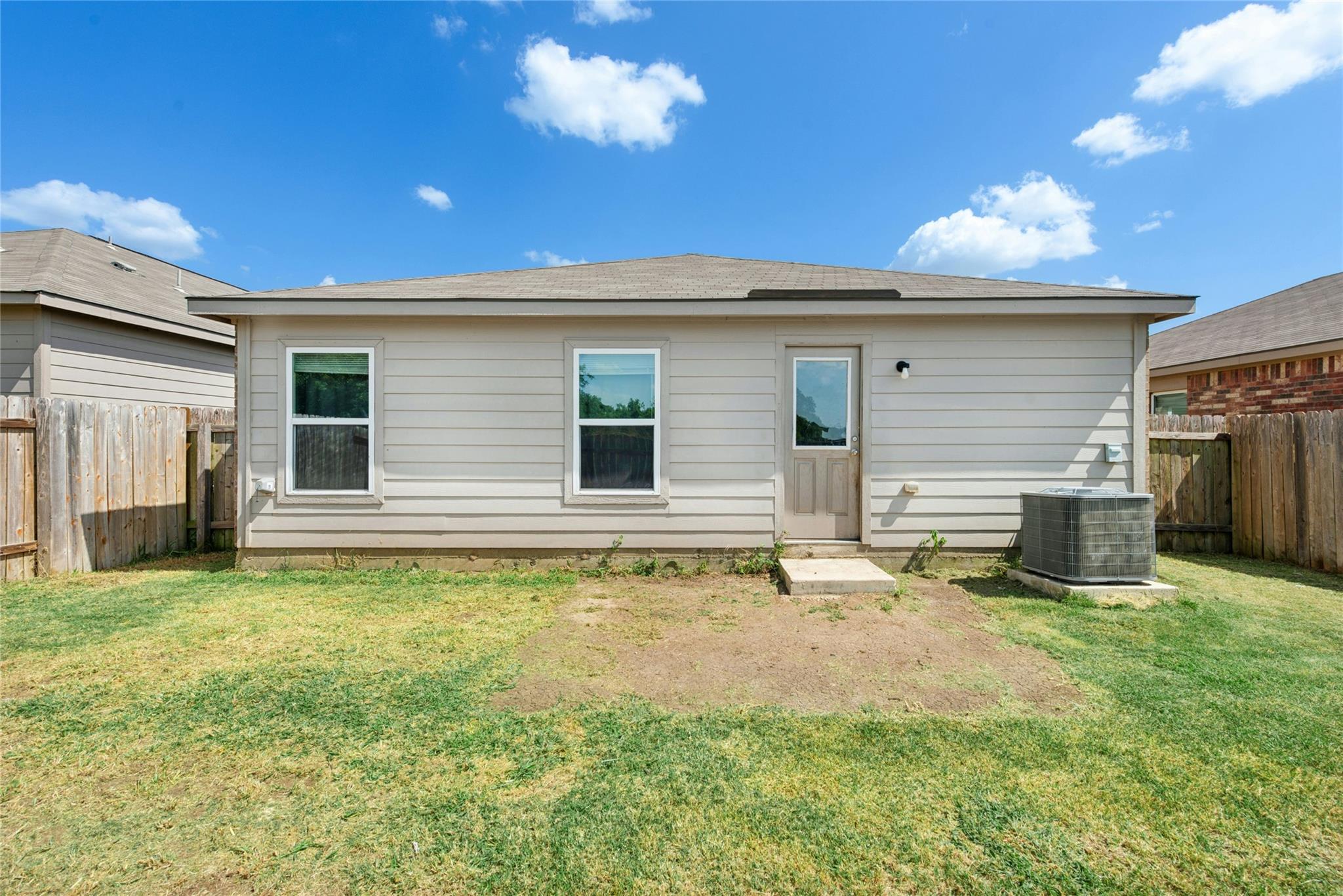 124 Continental Ave, Liberty Hill, TX 78642