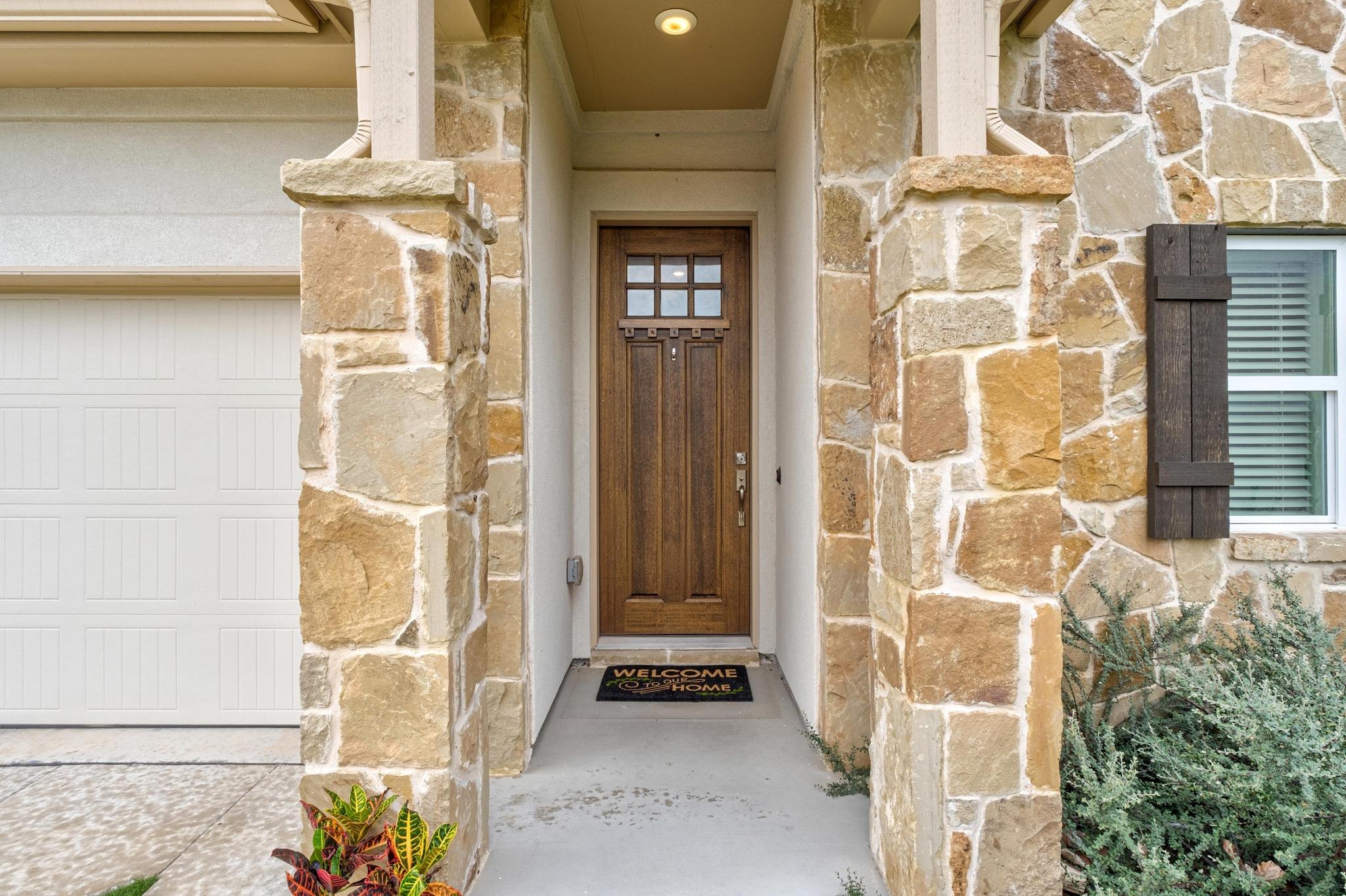 144 Monterey Oak TRL, Georgetown, TX 78628
