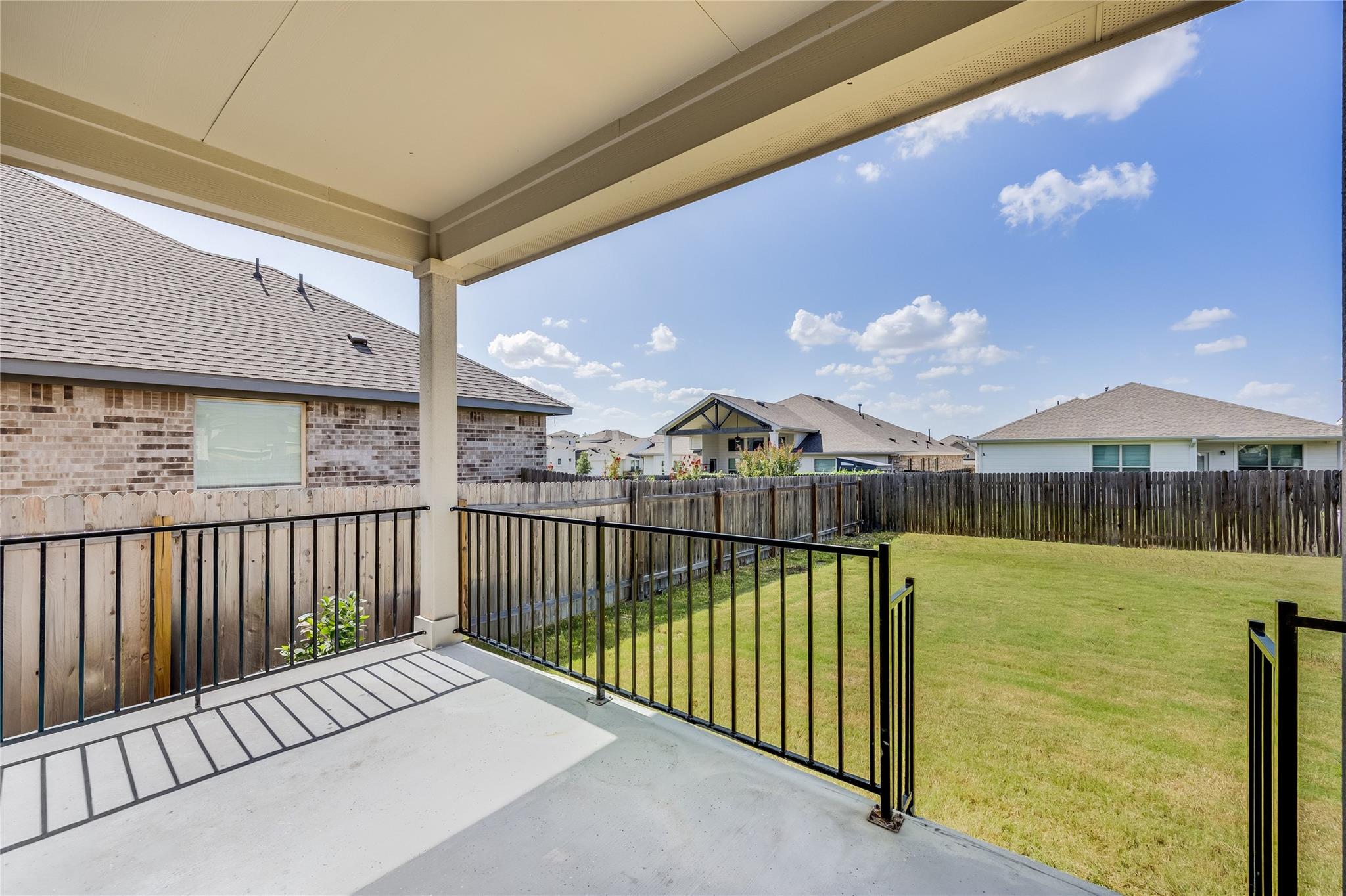 144 Falkland ST, Hutto, TX 78634