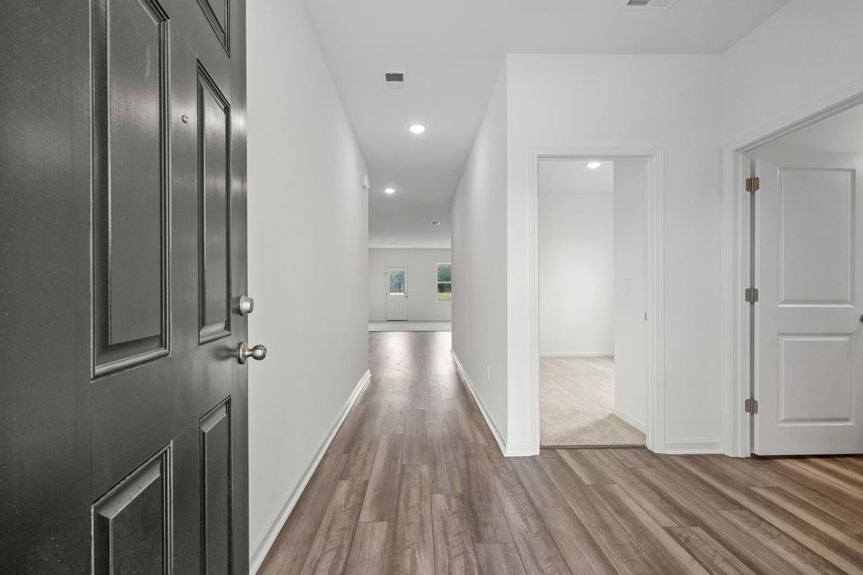 402 Sunlight Lake BLVD, Hutto, TX 78634