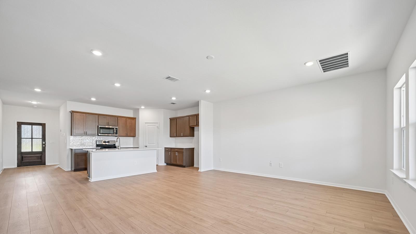 1852 Dandy Brush DR, Leander, TX 78641