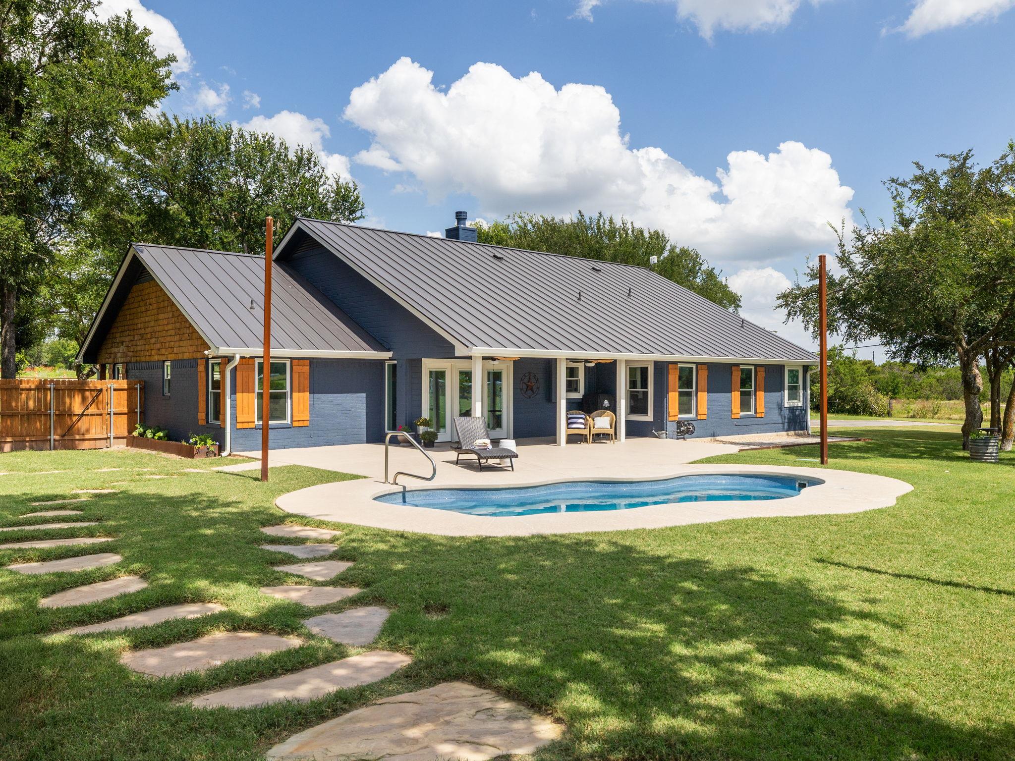 3001 County Road 255, Georgetown, TX 78633