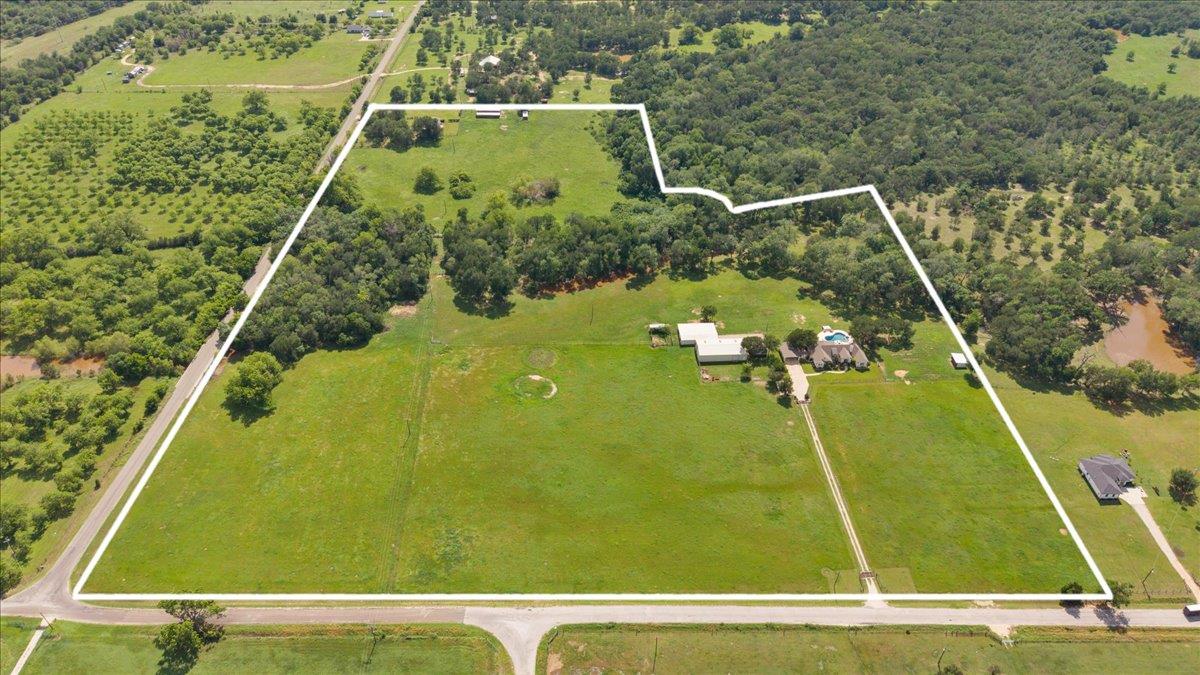 4140 County Road 467, Elgin, TX 78621