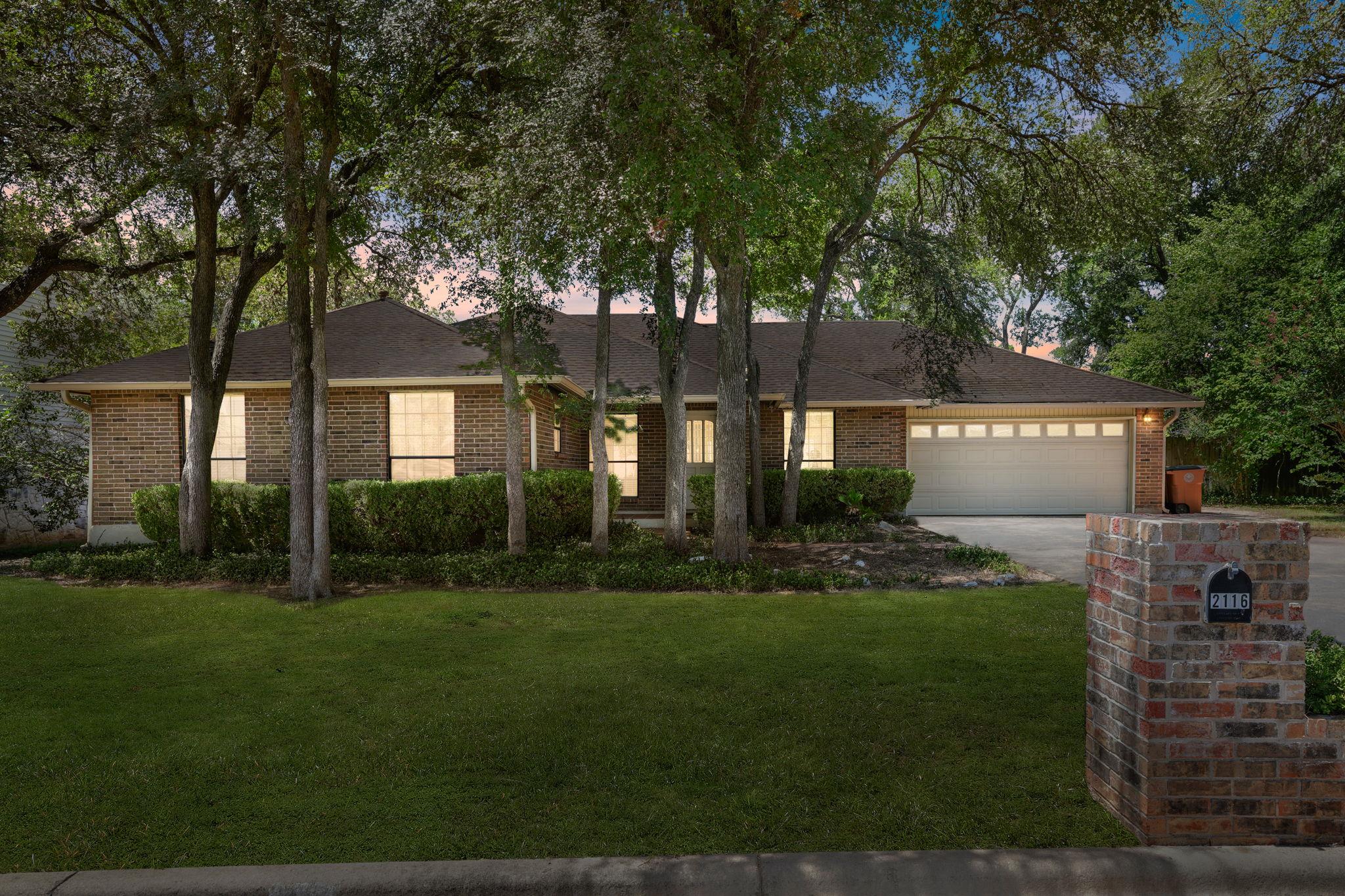 2116 Wychwood DR, Austin, TX 78746