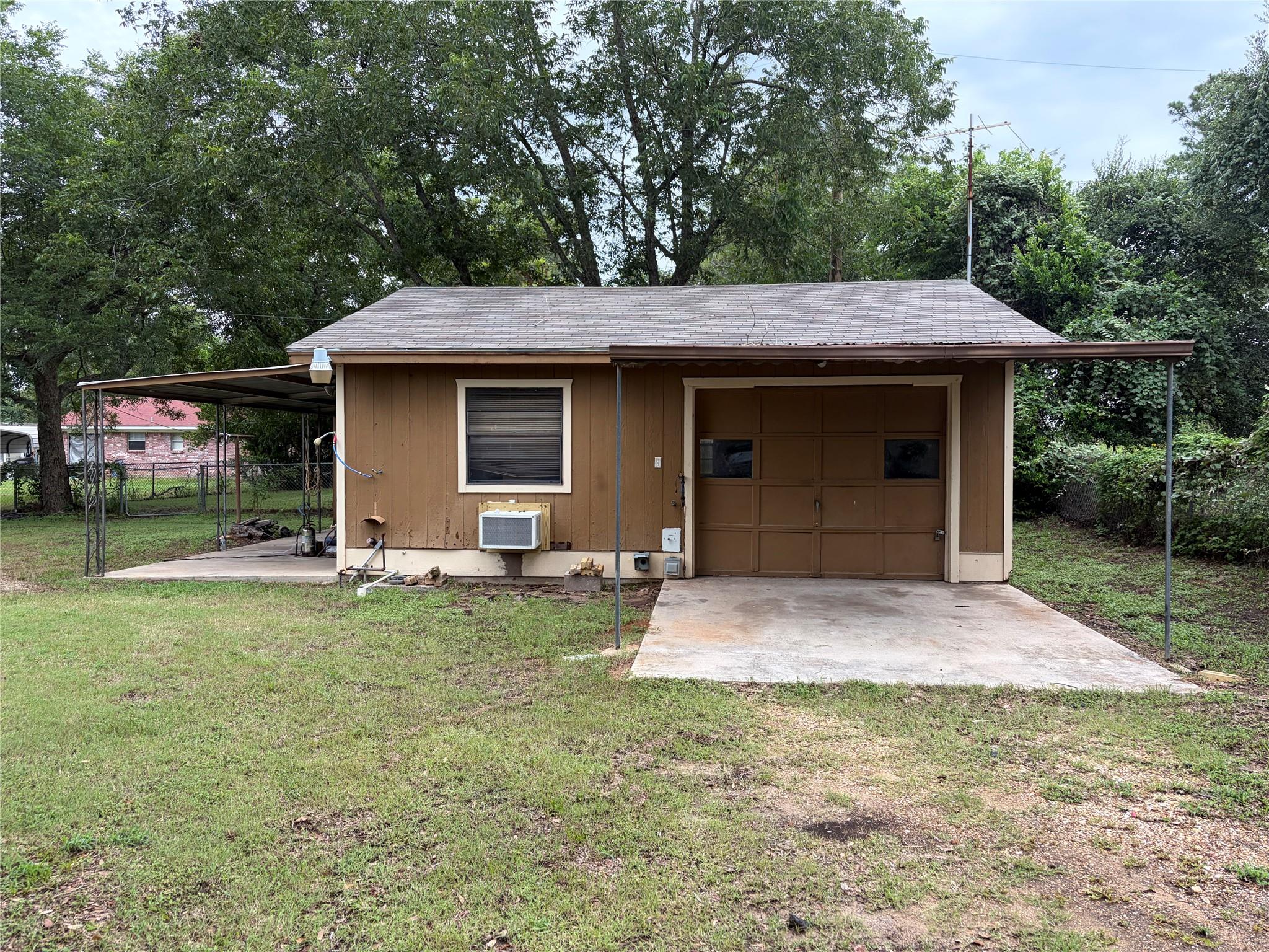 531 Sierra DR, Rockdale, TX 76567
