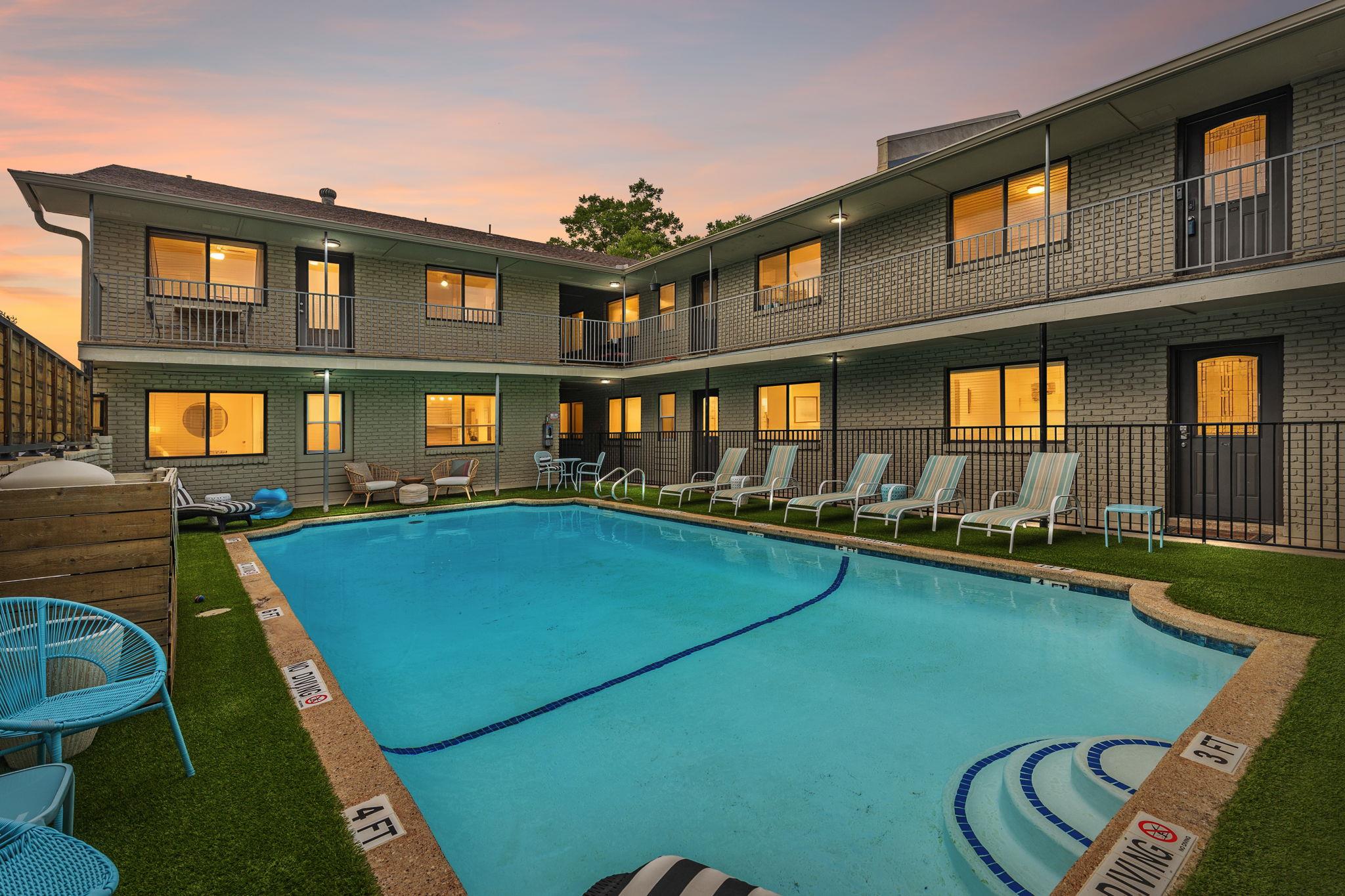 1307 Norwalk LN #203, Austin, TX 78703