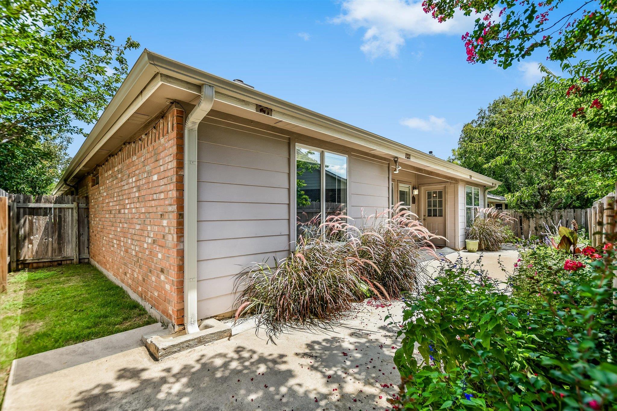 1017 Gulf Way, Round Rock, TX 78665