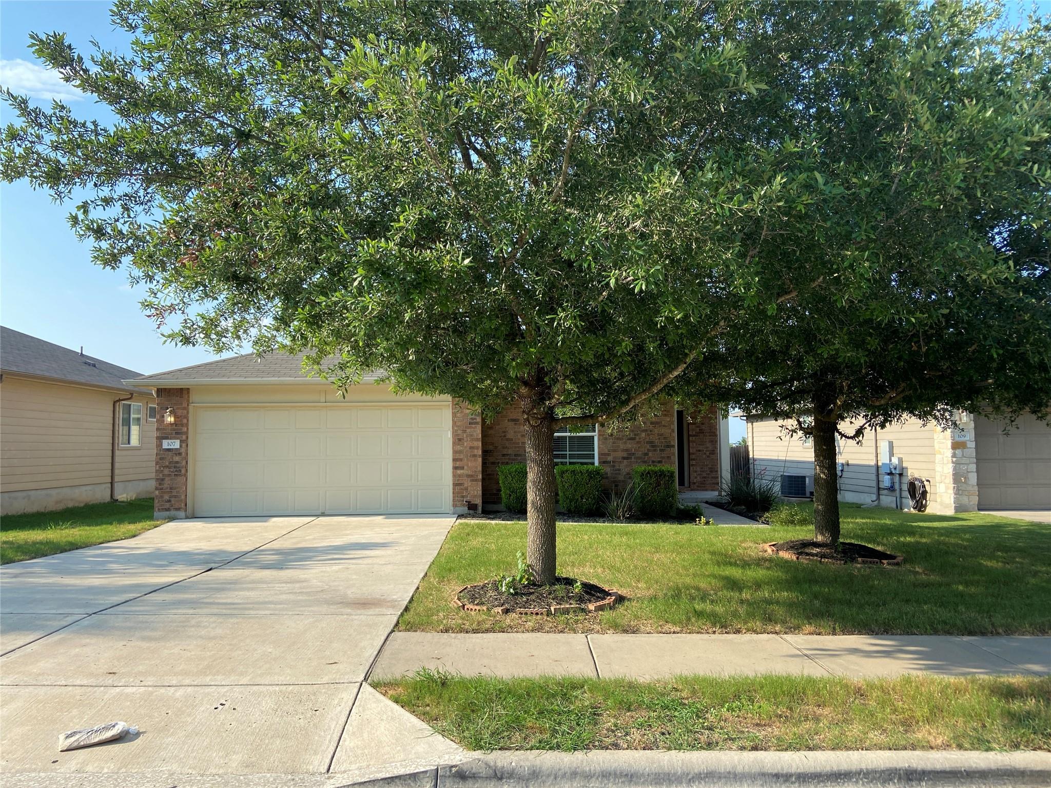 107 Lavaca Loop, Hutto, TX 78634