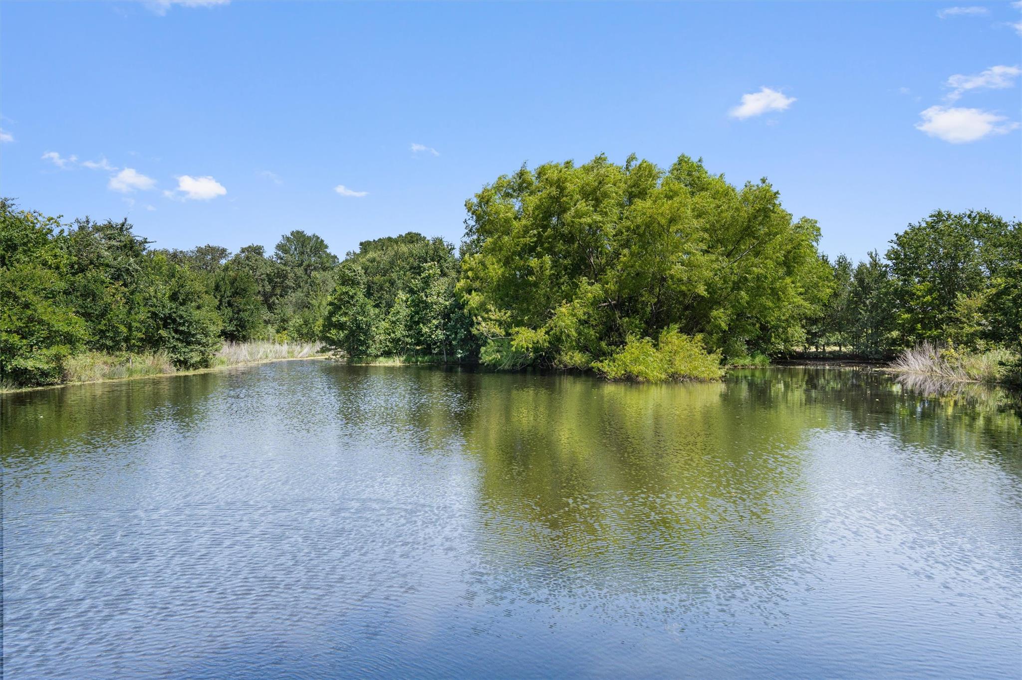 1172 County Road 418, Thorndale, TX 76577