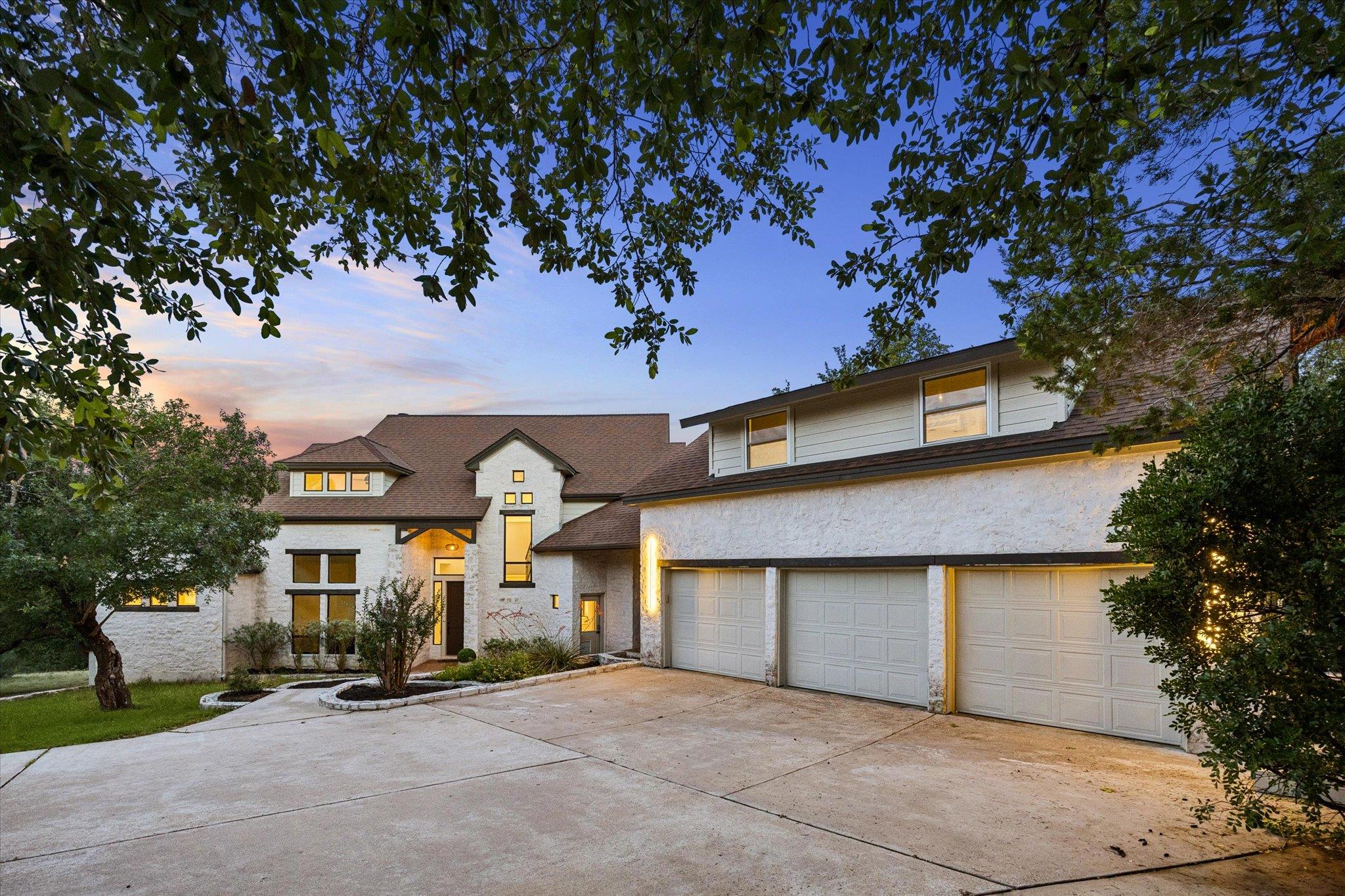 3719 Bee Creek RD, Spicewood, TX 78669