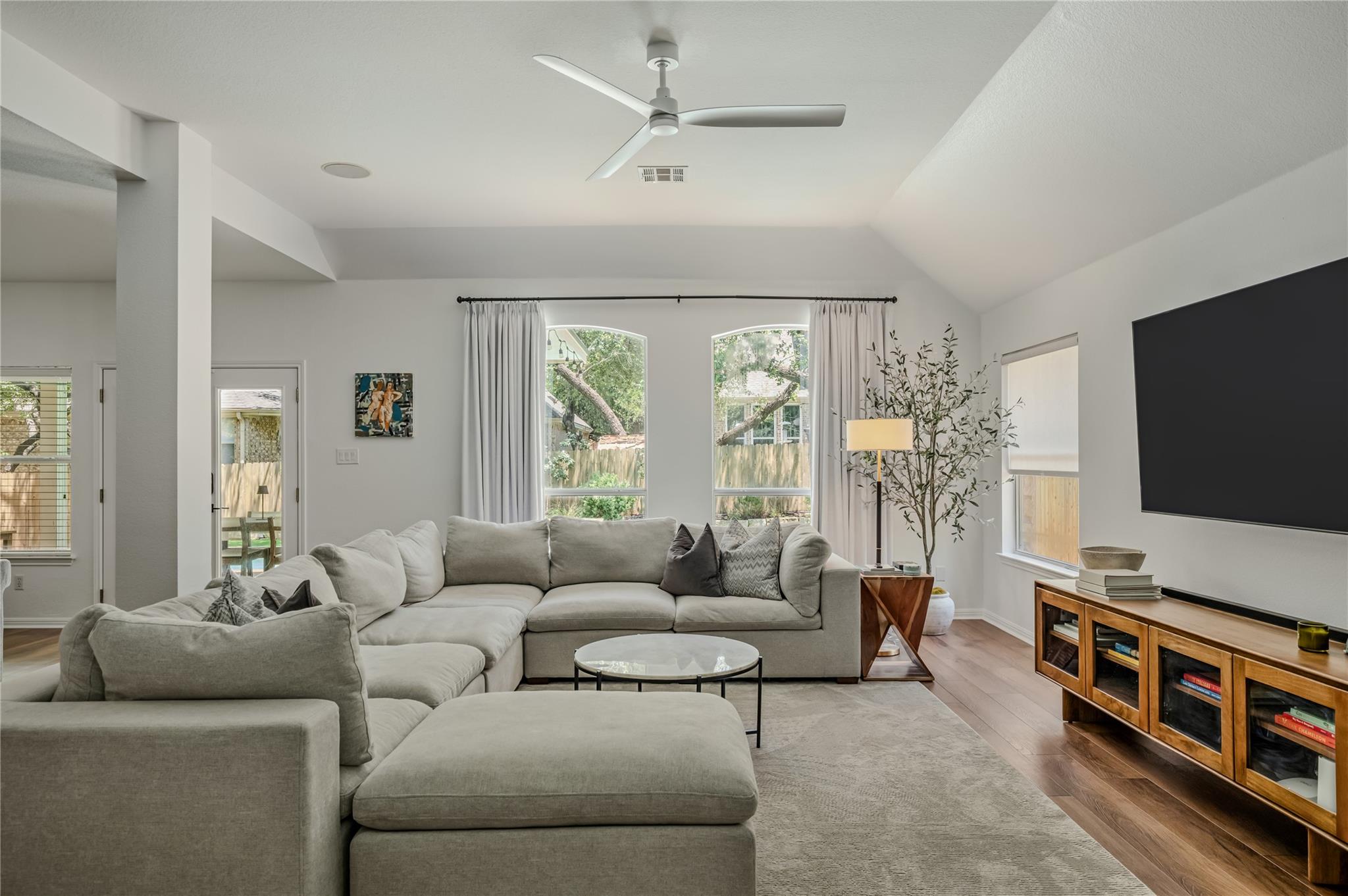 1538 Homewood CIR, Round Rock, TX 78665