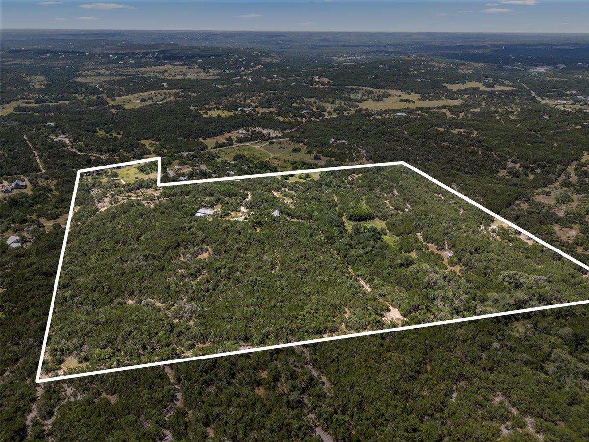 701 Old Oaks Ranch RD, Wimberley, TX 78676