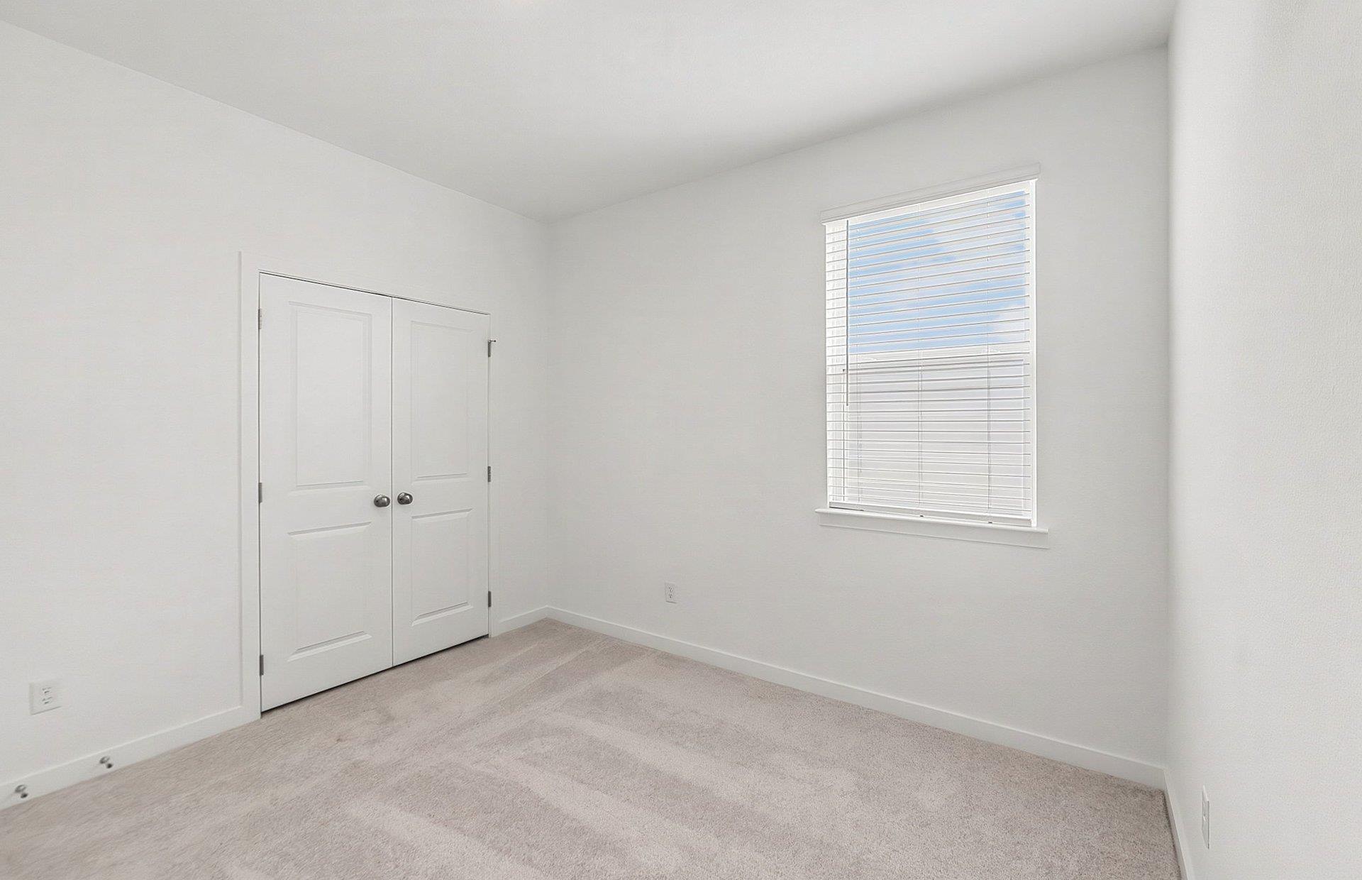 108 Eagle Valley DR, Elgin, TX 78621