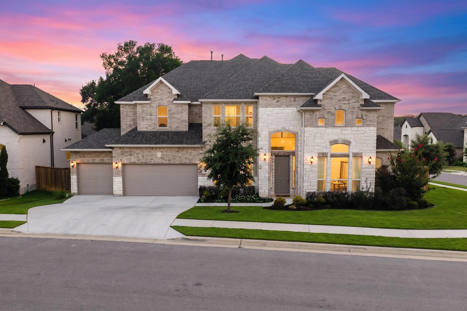 351 Pigeon River RD, Kyle, TX 78640