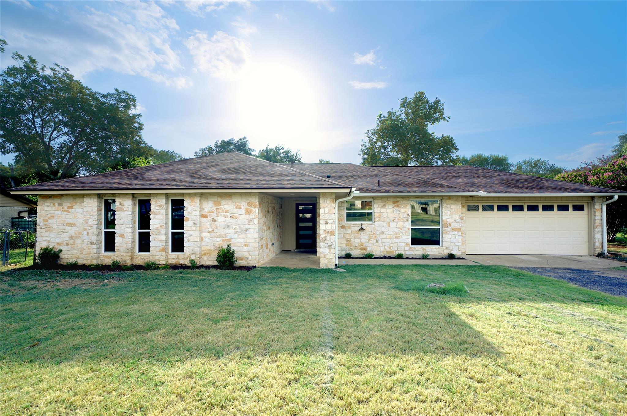 13004 Running Deer TRL, Manchaca, TX 78652