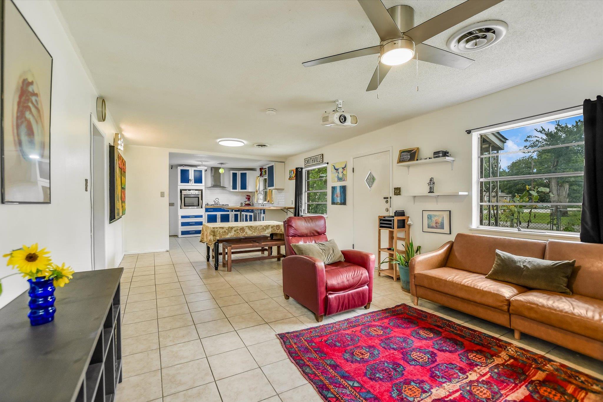 407 Hill ST, Smithville, TX 78957